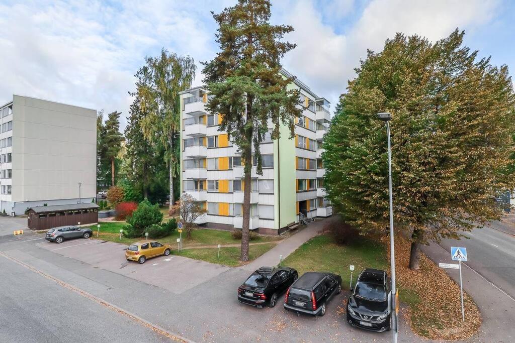 Cosy flat with good transport connections and Free parking