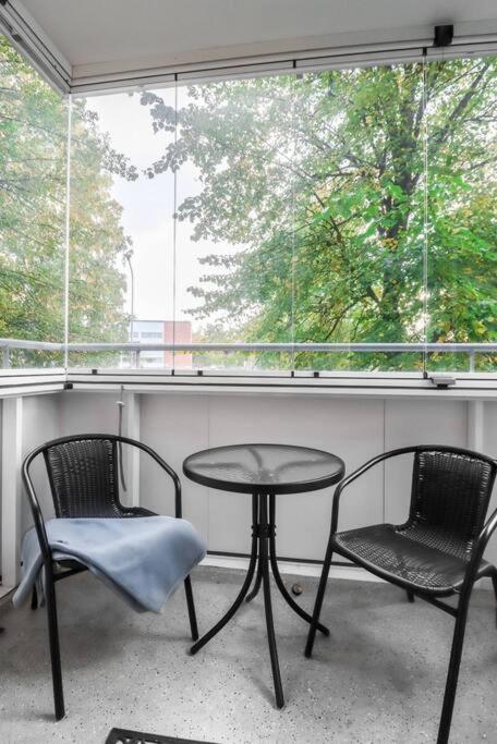 Cosy flat with good transport connections and Free parking
