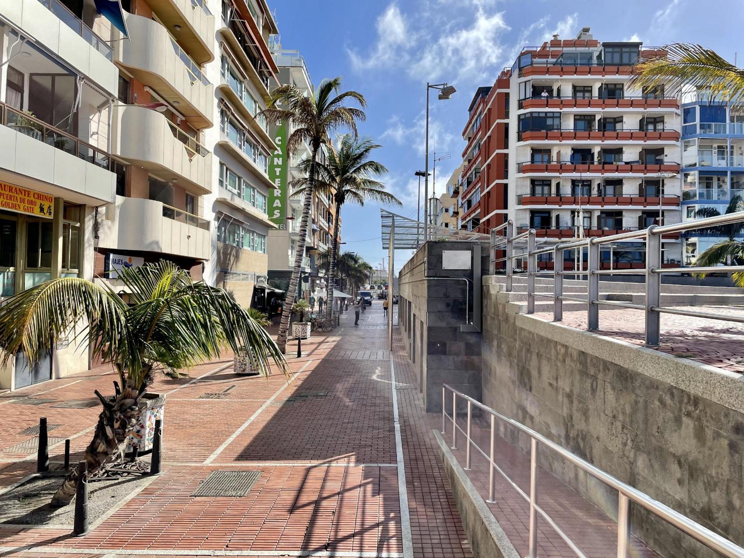HFG Loft Moderno con terraza en calle peatonal junto a Las Canteras view 4