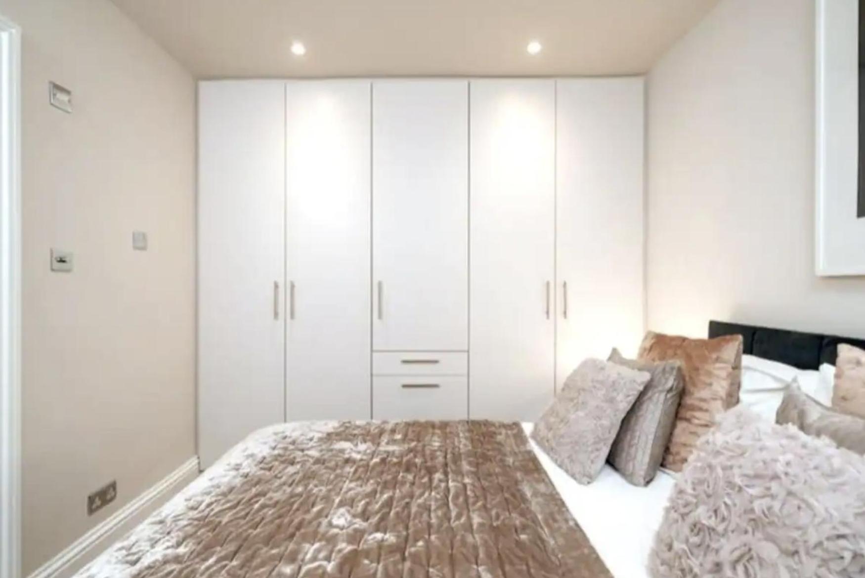 Niru Experience Jewel of Ifield Road 2BD 2BA