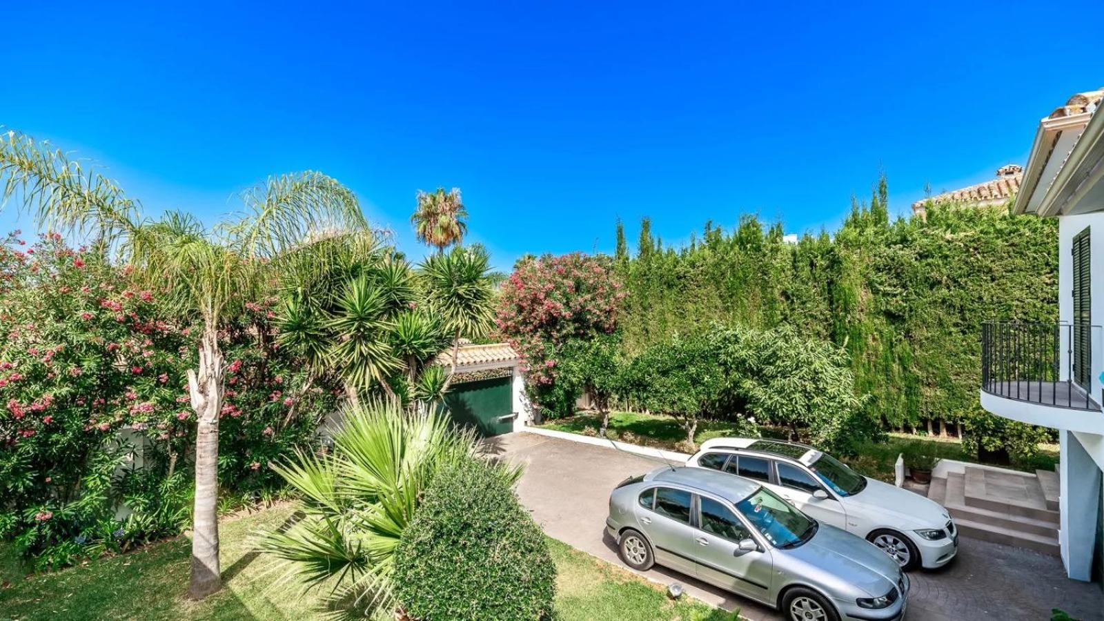 Beautiful 3 bedroom villa in Marbella view 5