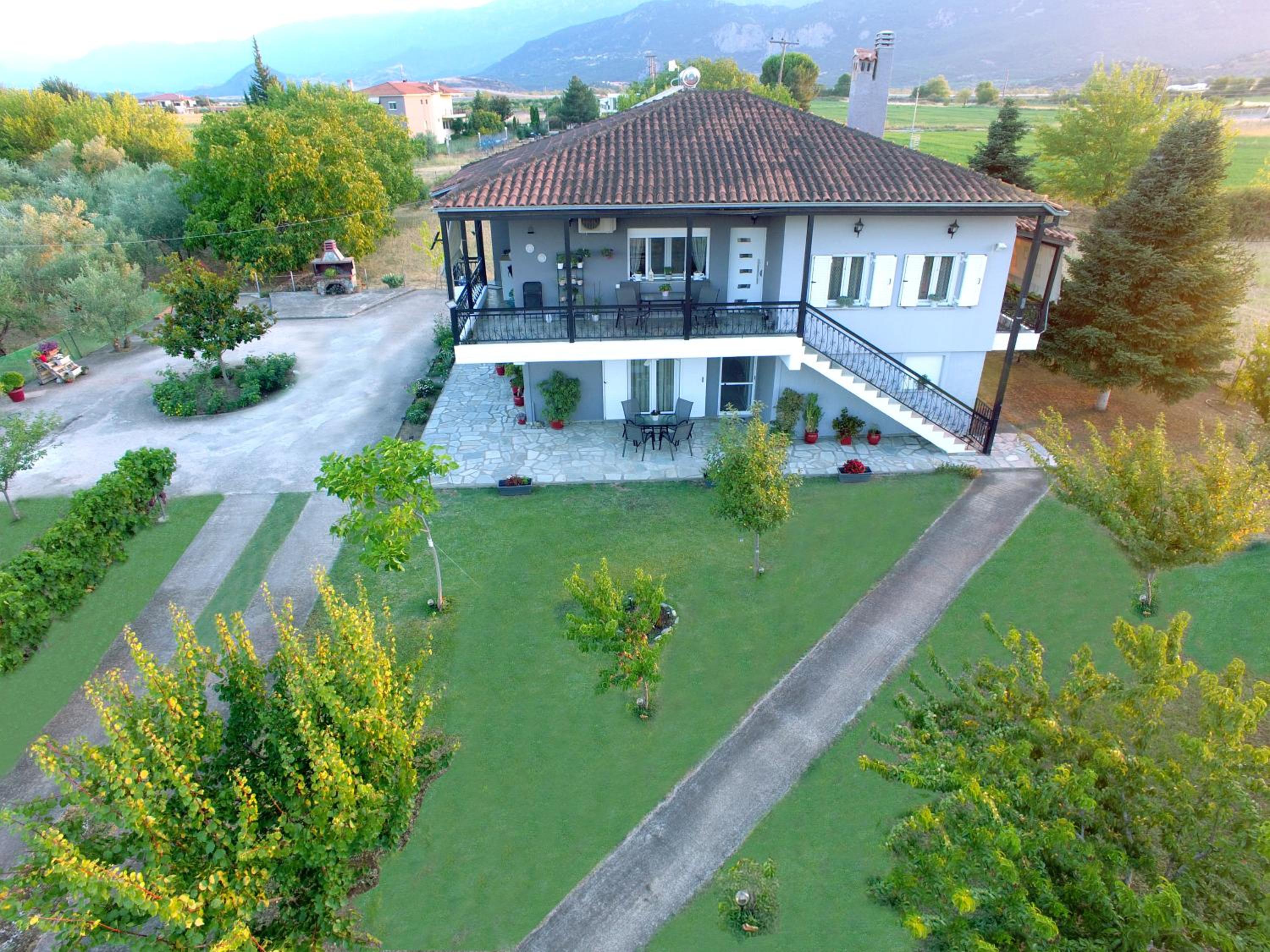 Meteora countryside villa view 2