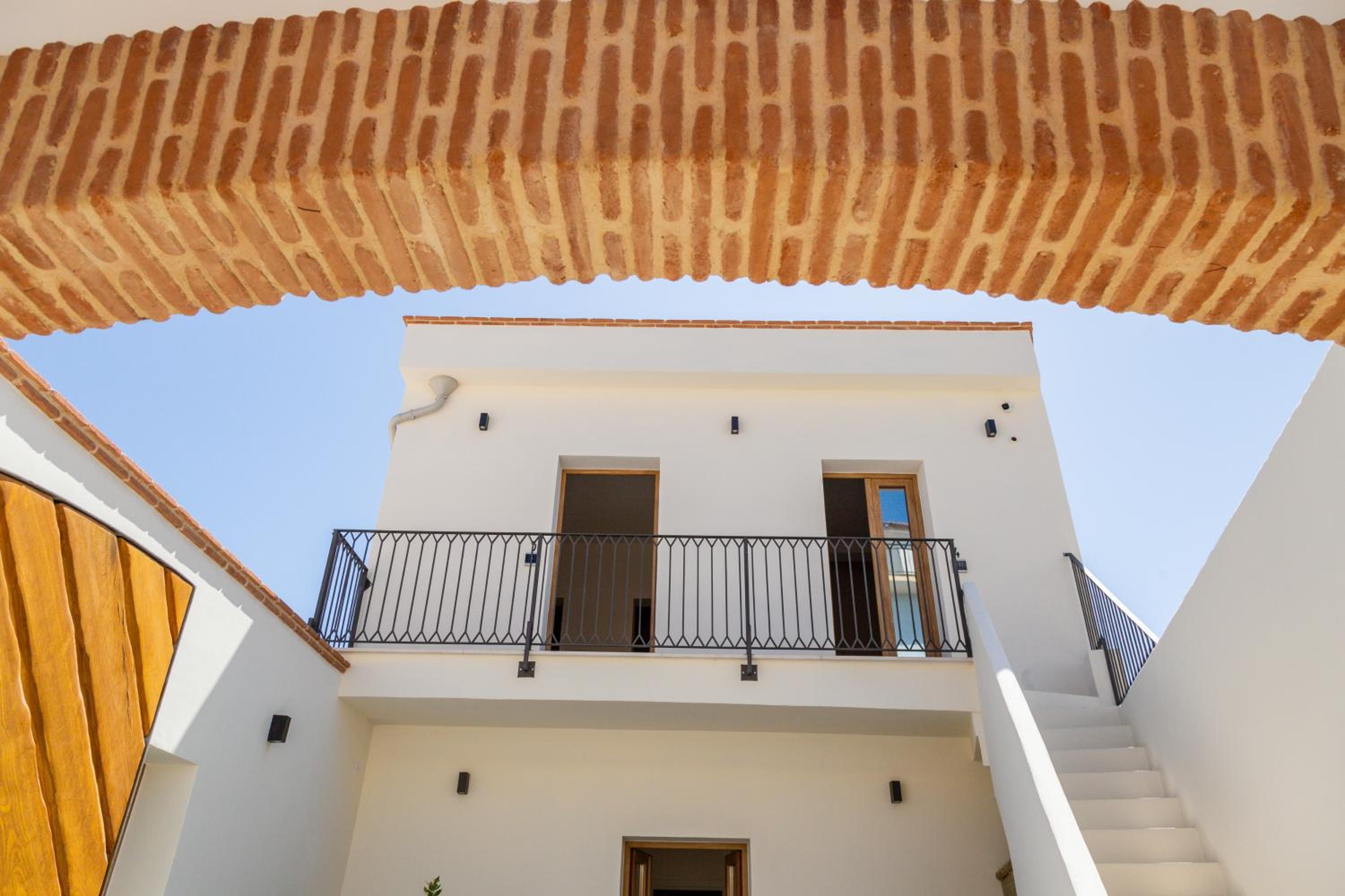 Ausèntu Guest House view 4