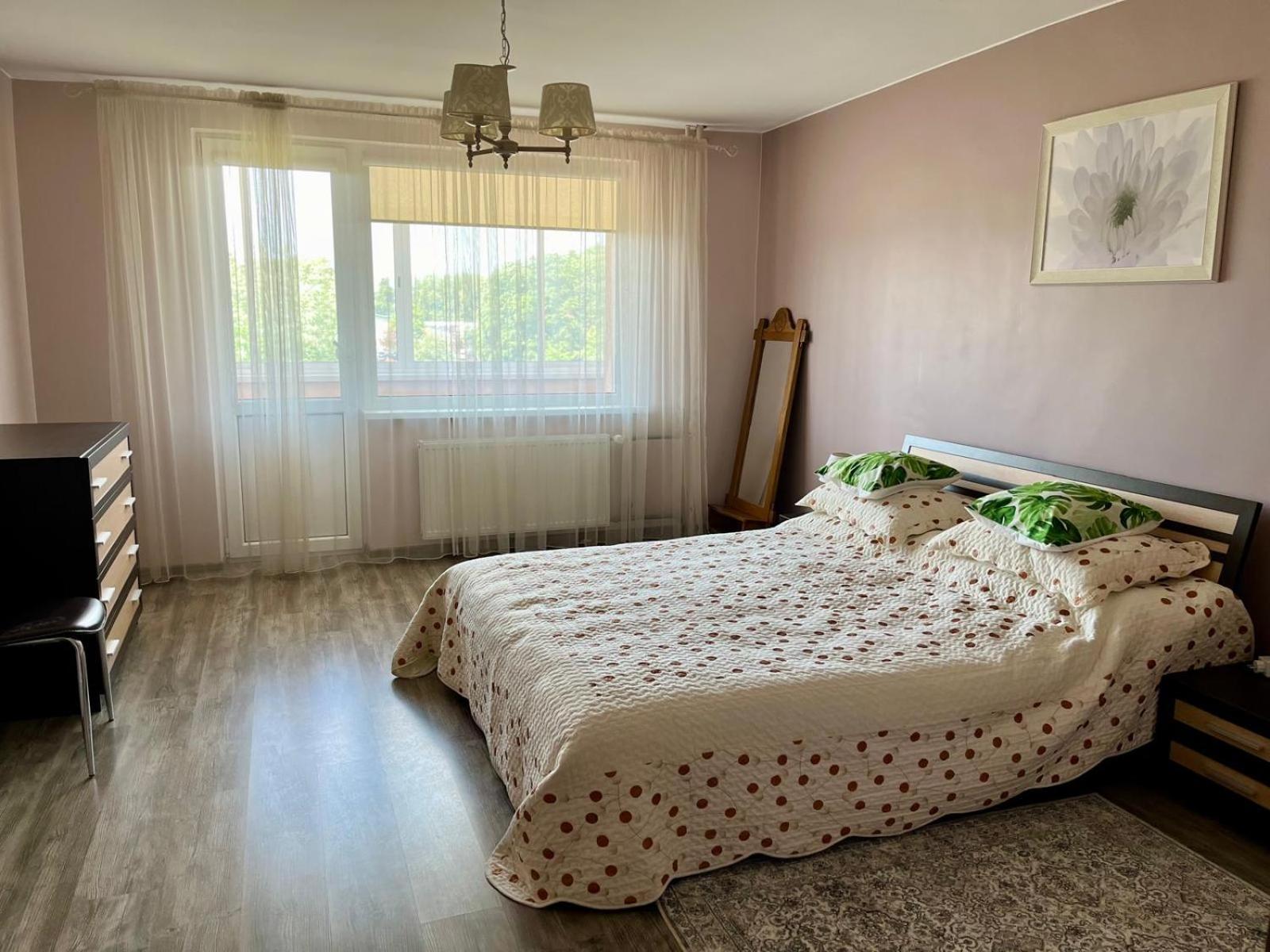 Central Modern Two Bedroom Apartment