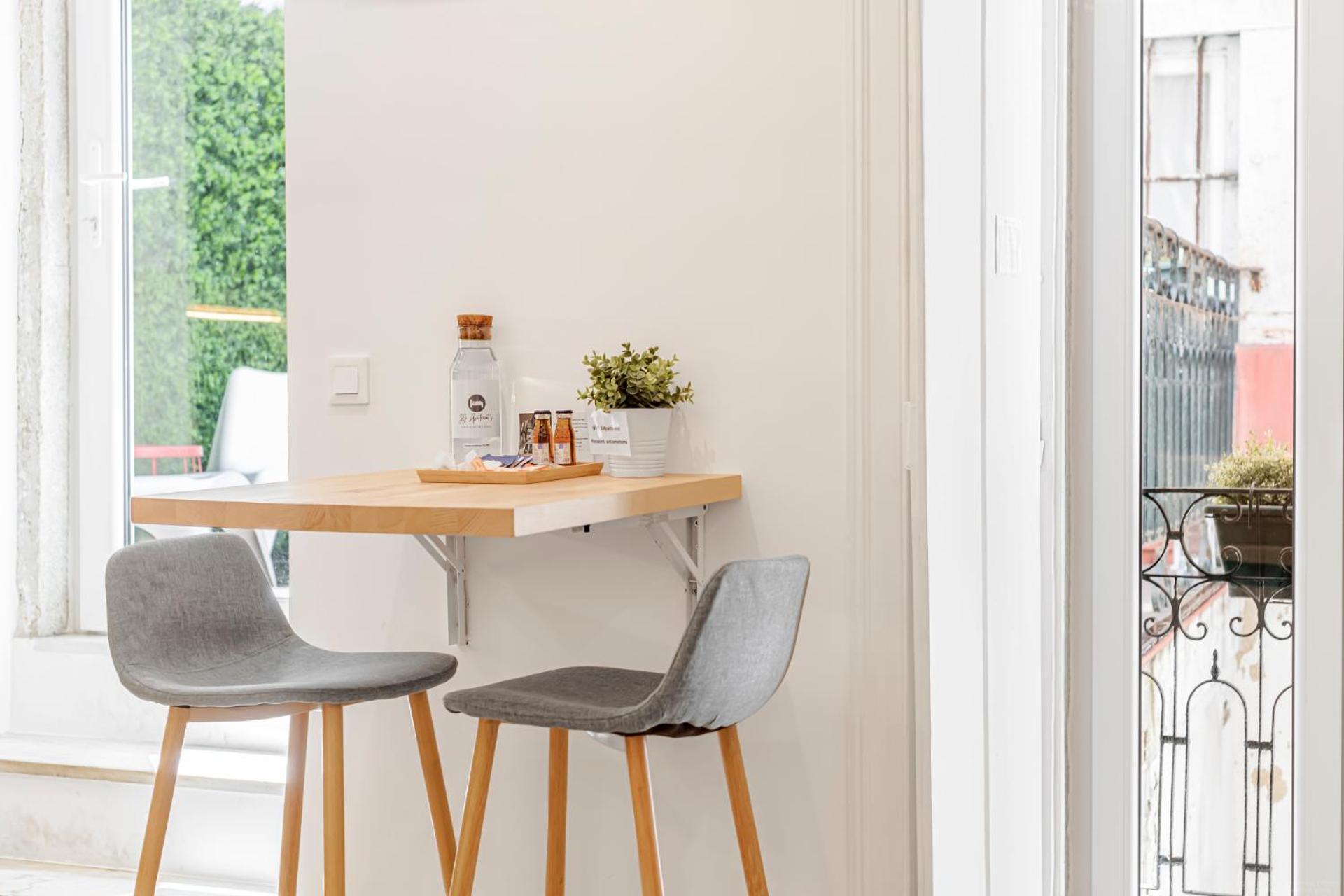 Sunlit & Patio Studios - Prime Lisbon