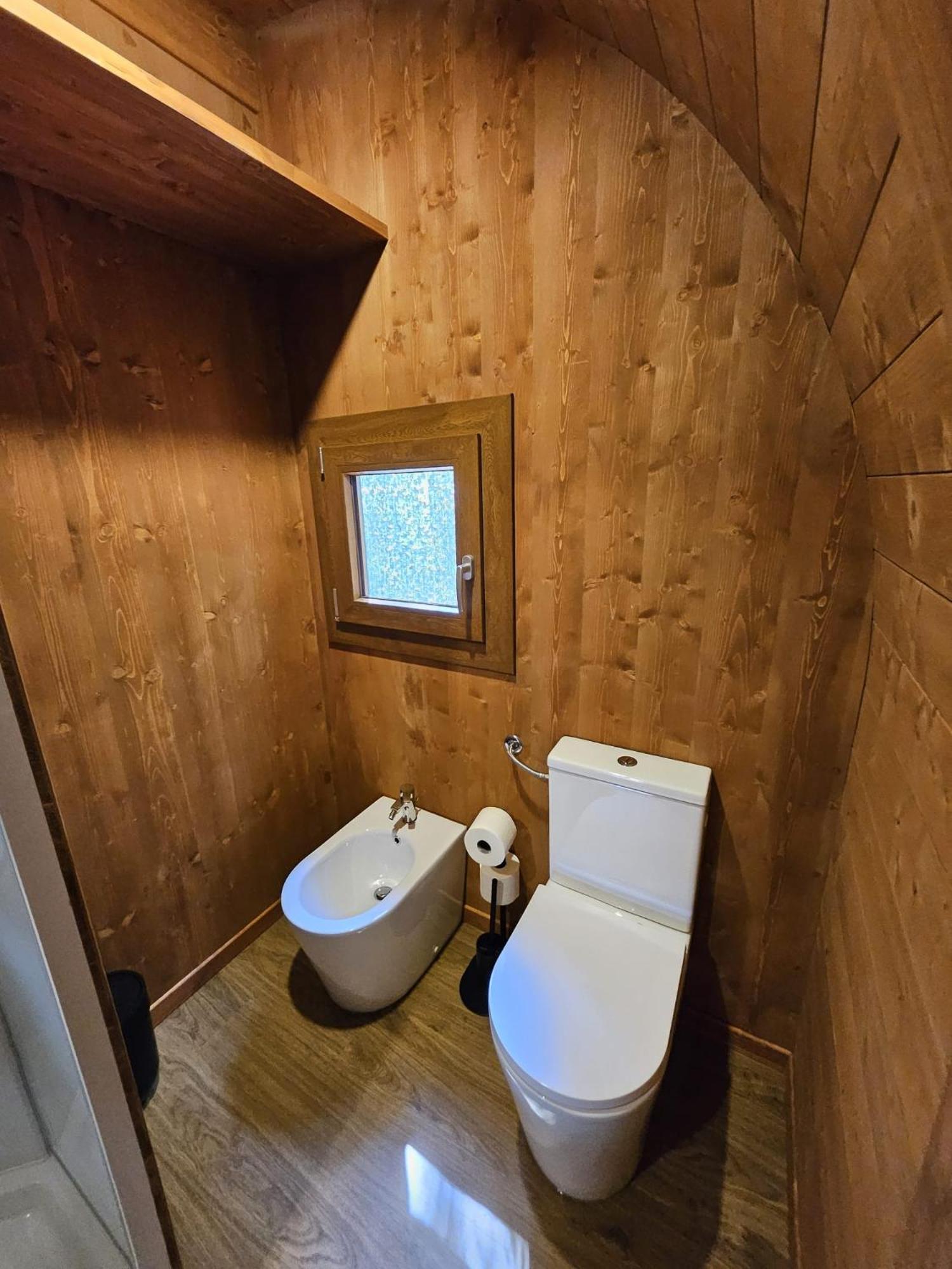 Vicolungo Glamour Lodge & SPA - Free SPA Hot Tub e Sauna view 5