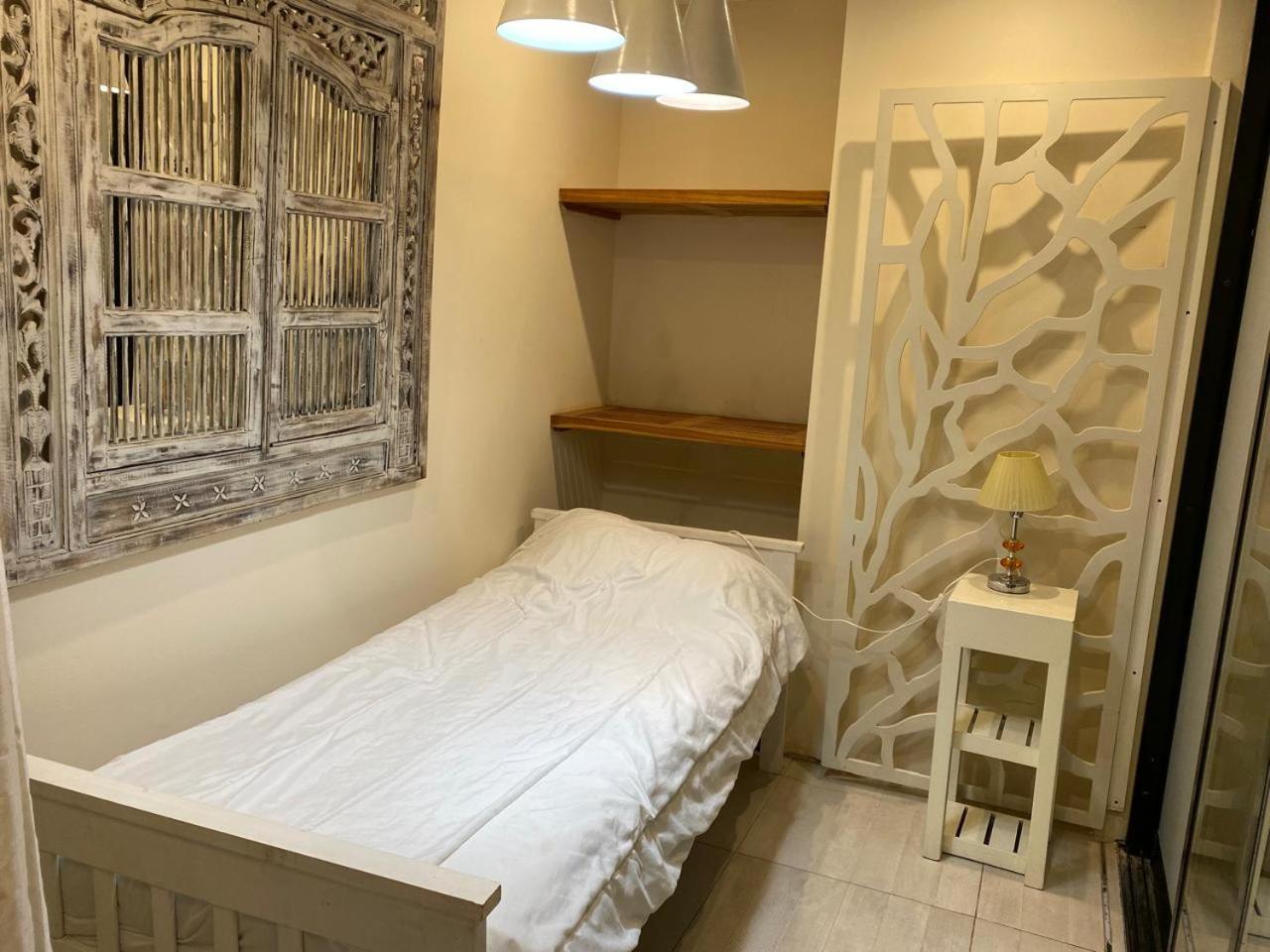 Departamento con patio para tres en el centro de San Telmo
