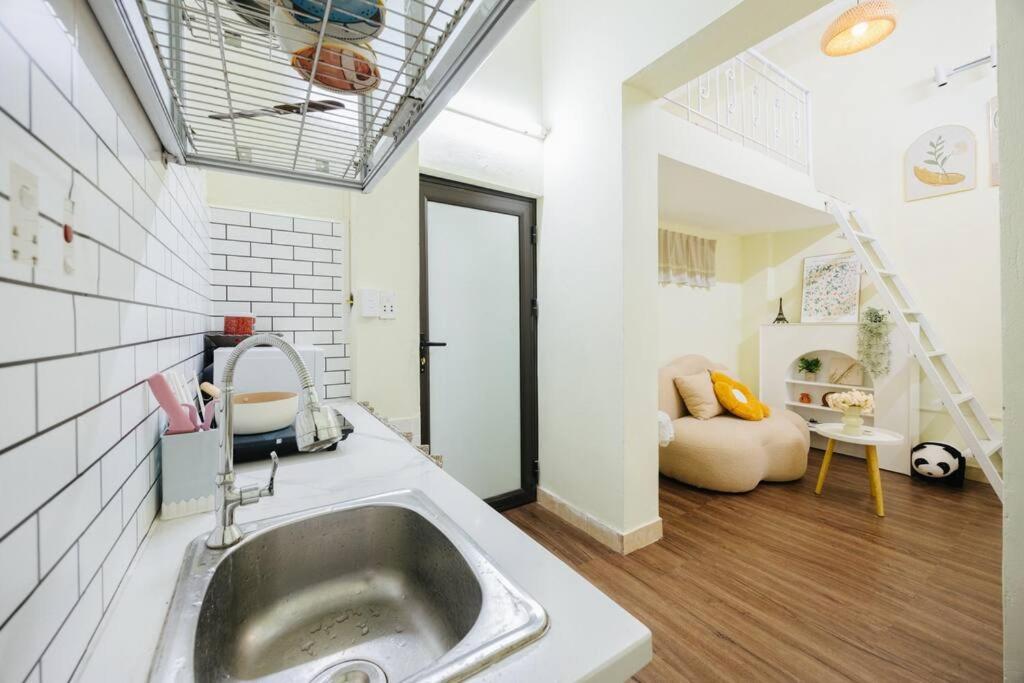 Unique Home in the OLD quarter - Near train street - Netflix