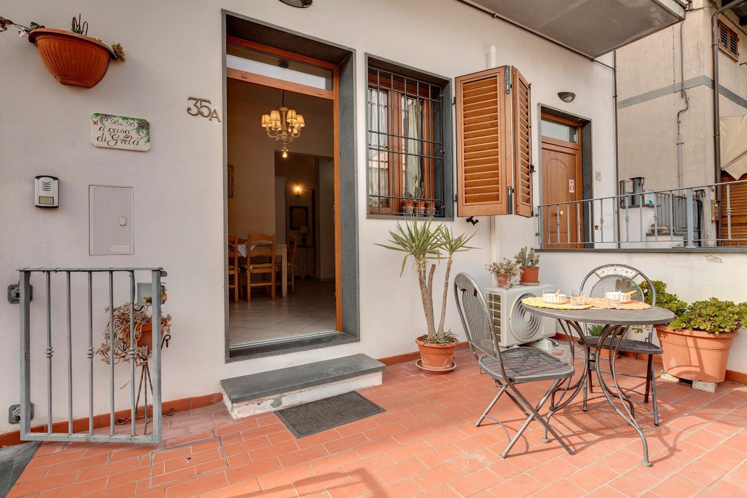 A casa di Greta en Prato — balance & terrace