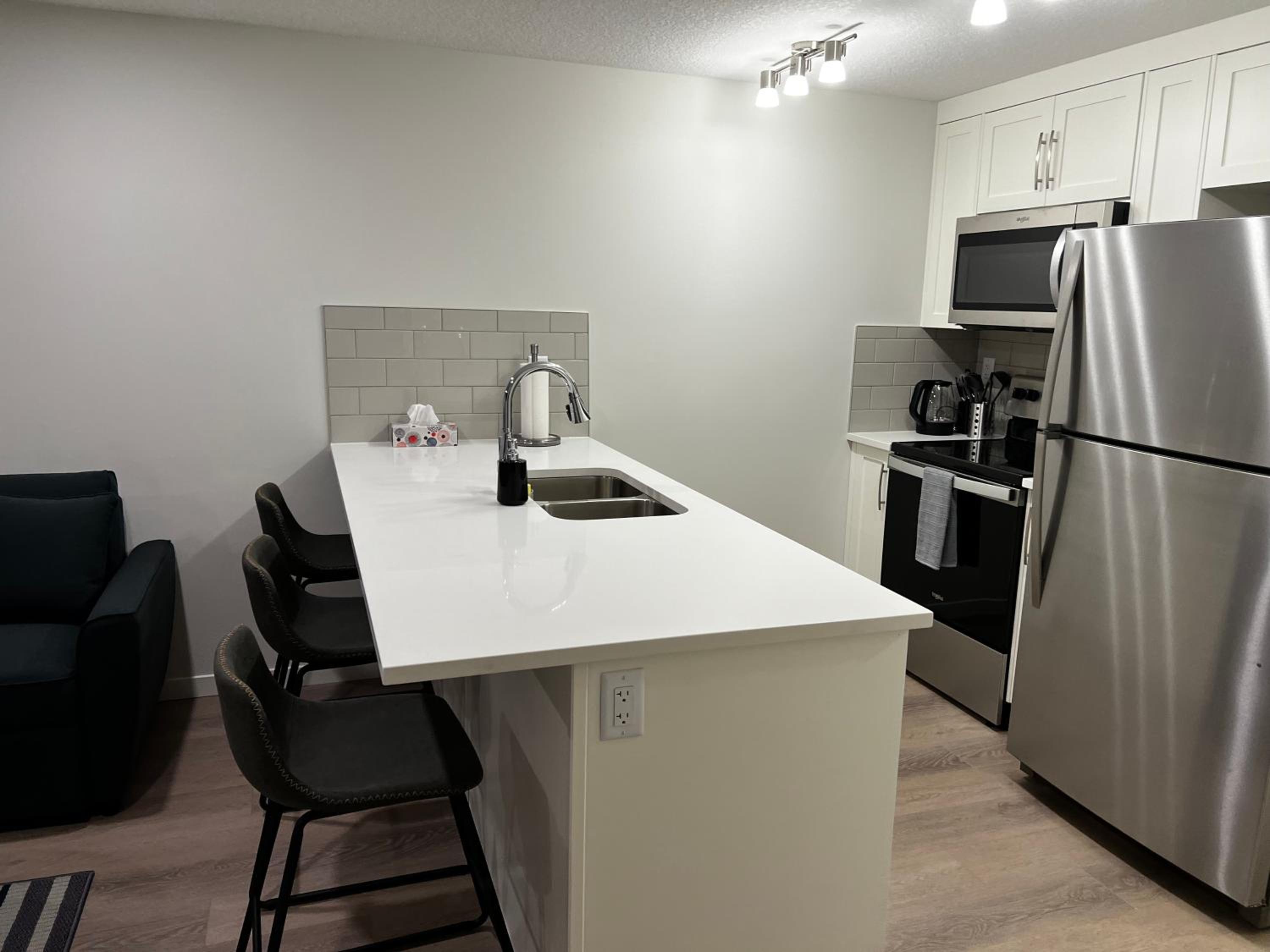 The Haven - cozy 1 bedroom suite in Seton SE Calgary