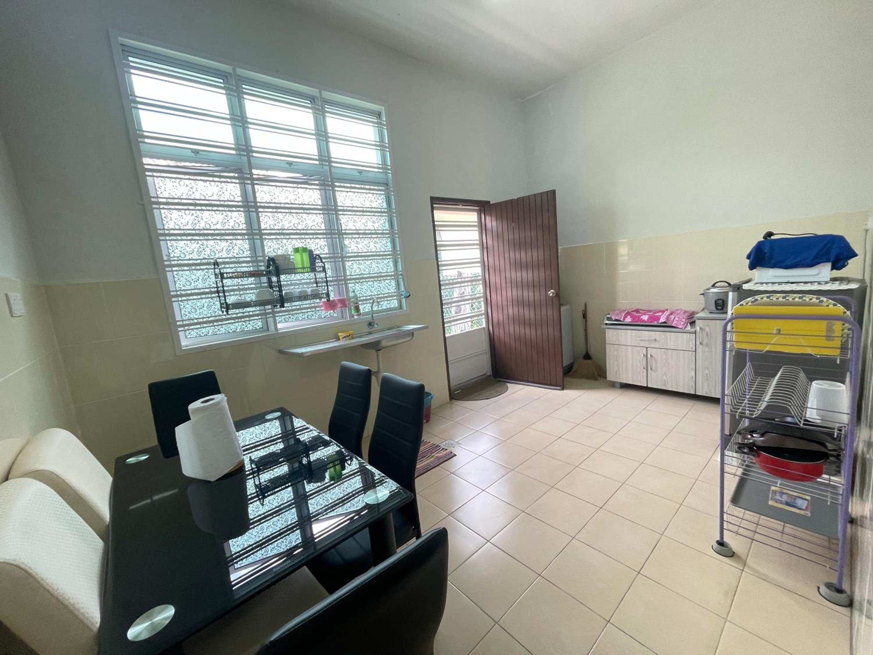 Bougainvillea Home2stay Malacca