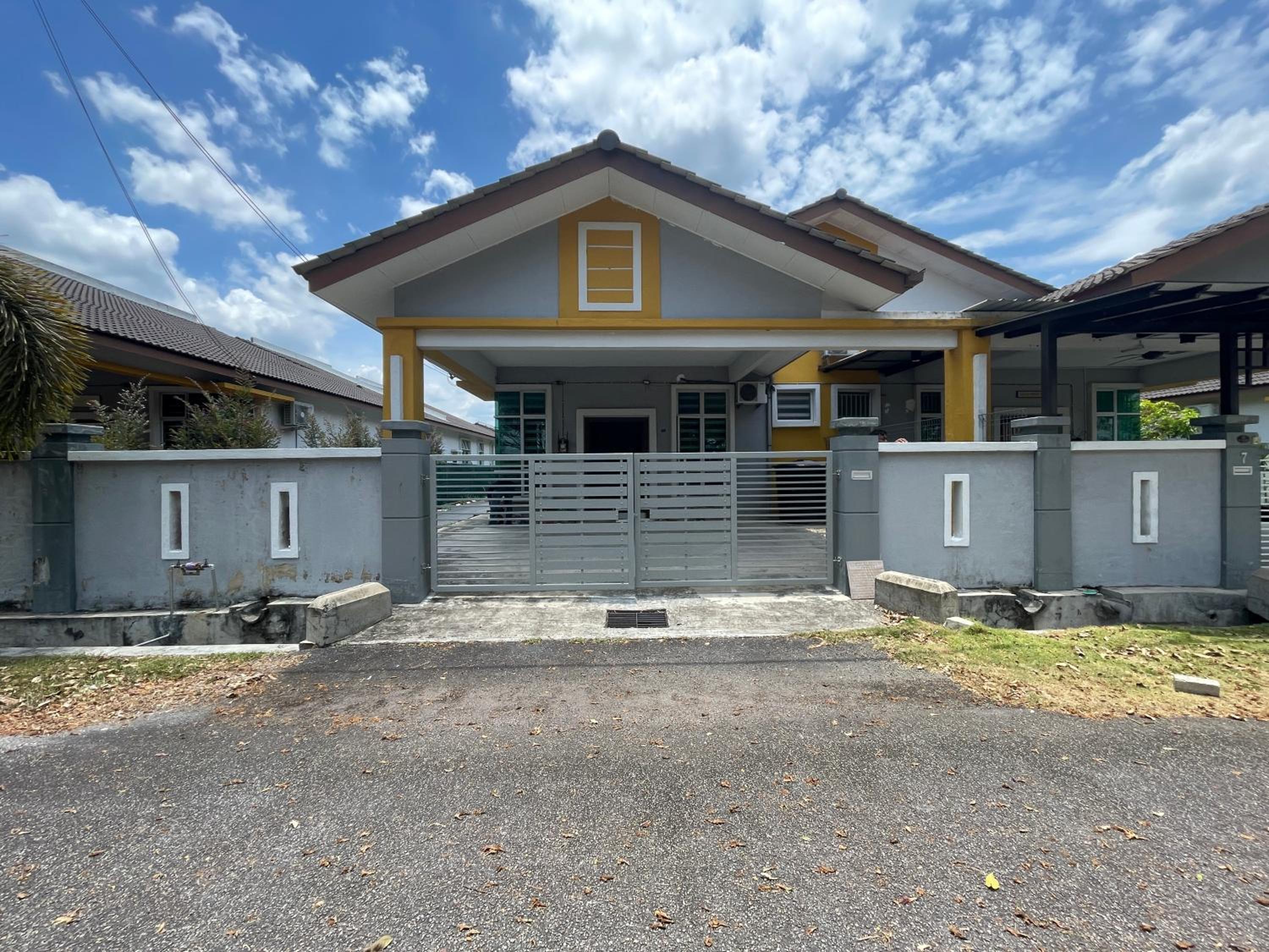 Bougainvillea Home2stay Malacca
