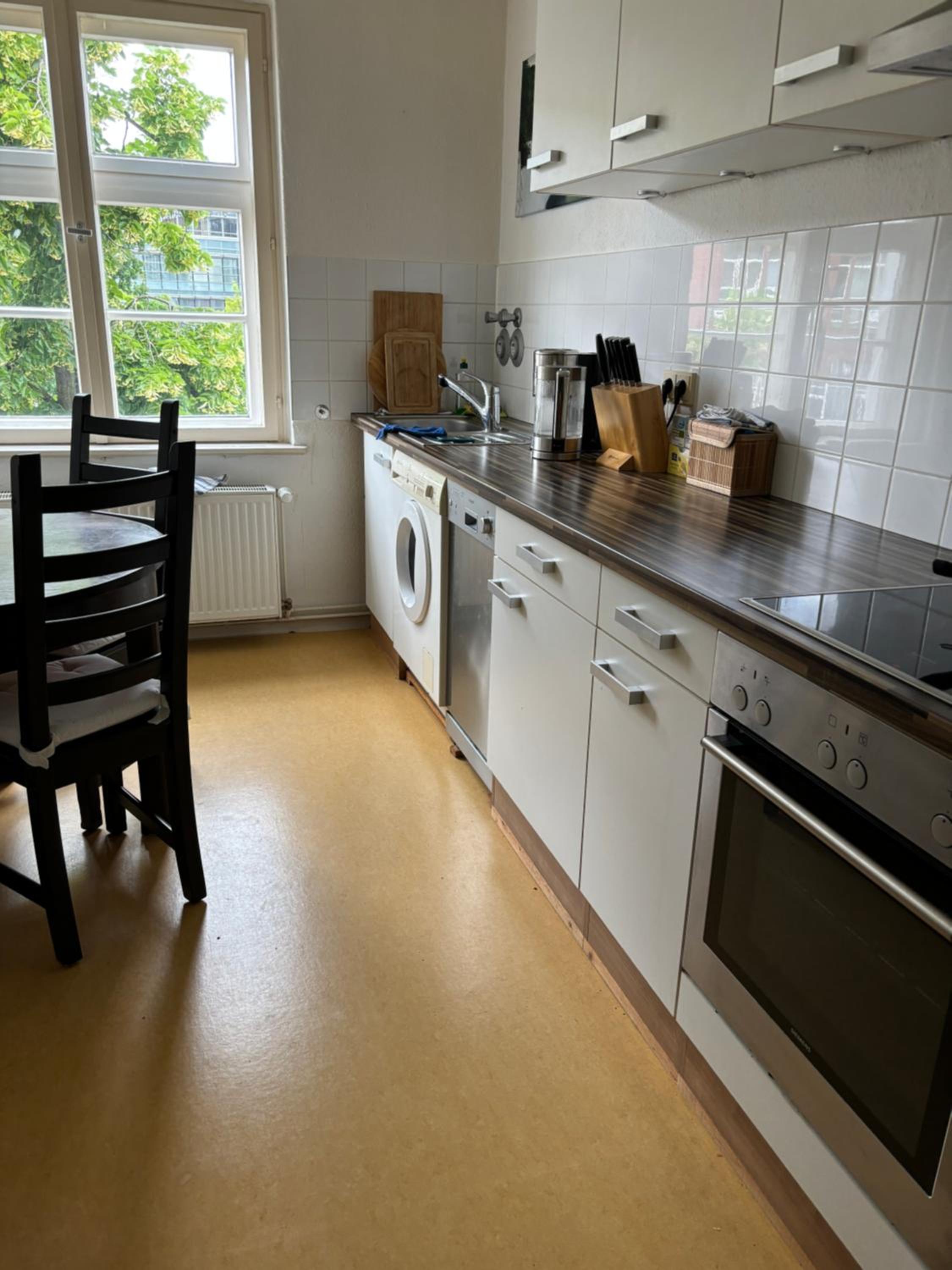 Furnished well equipped 2 room apartment in Wedding