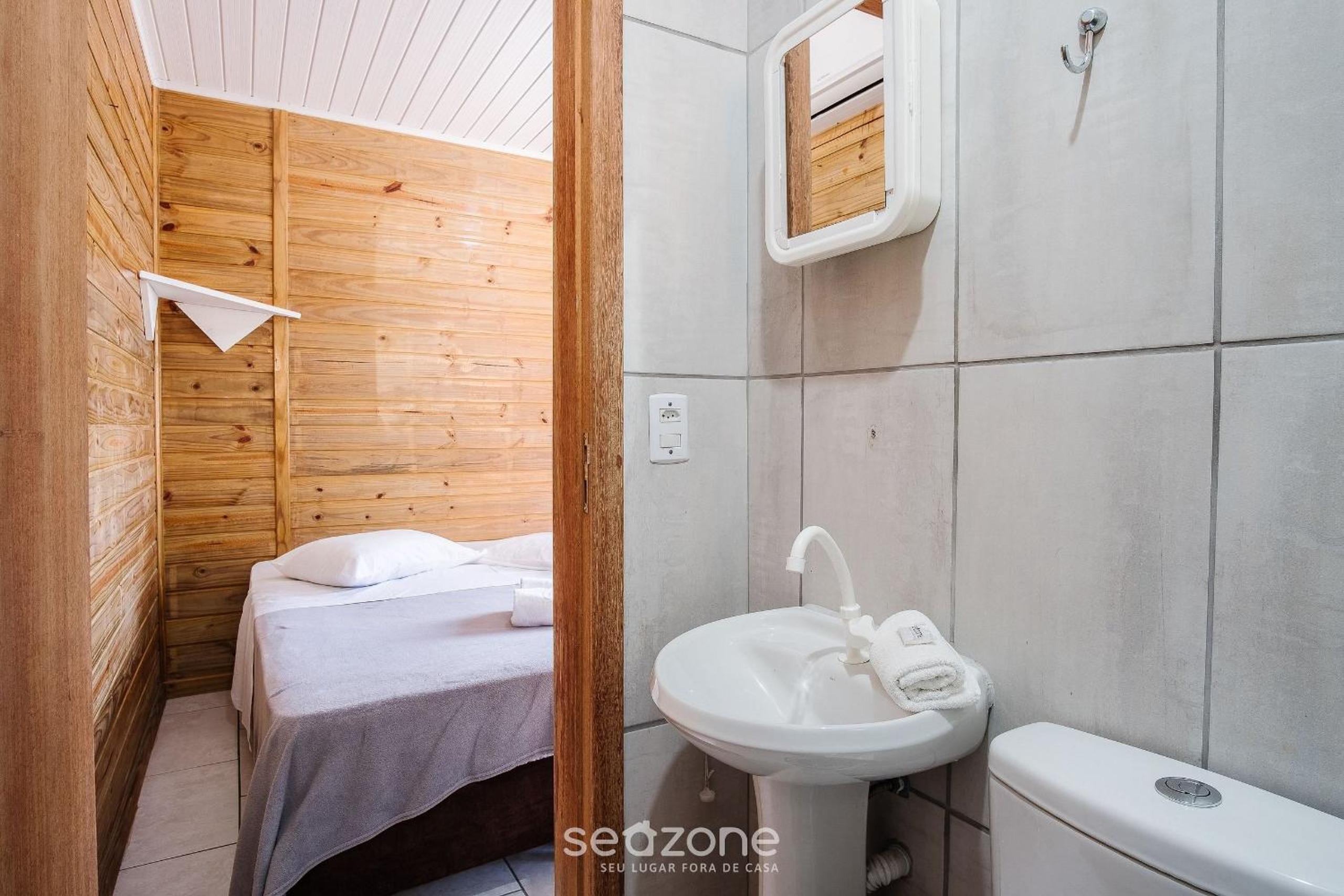 Cabanas relaxantes perto da Praia do Rosa - PRJ