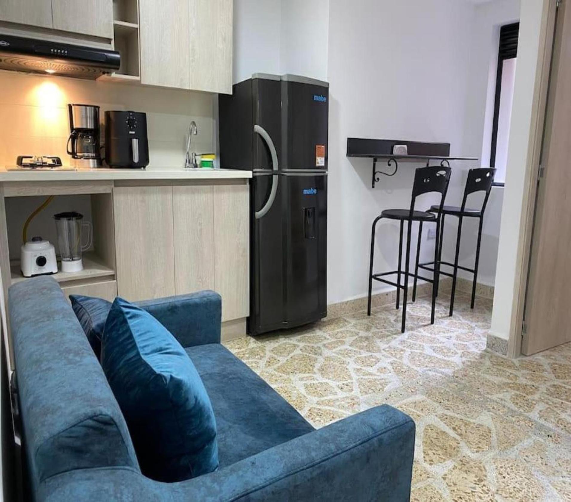 Loft Medellín Céntrico, cómodo y con parking 210