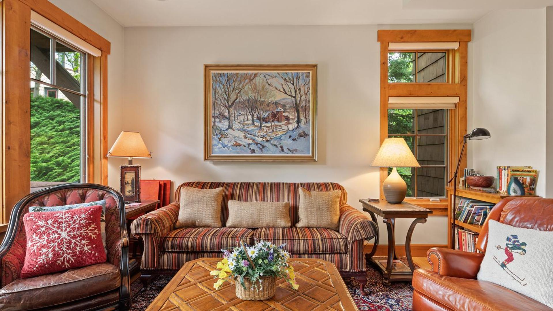 20- 4bed - Mountain Cabin - Spruce Peak - Stowe Mt Resort - Ski in Ski Out - Sleeps 11 view 5