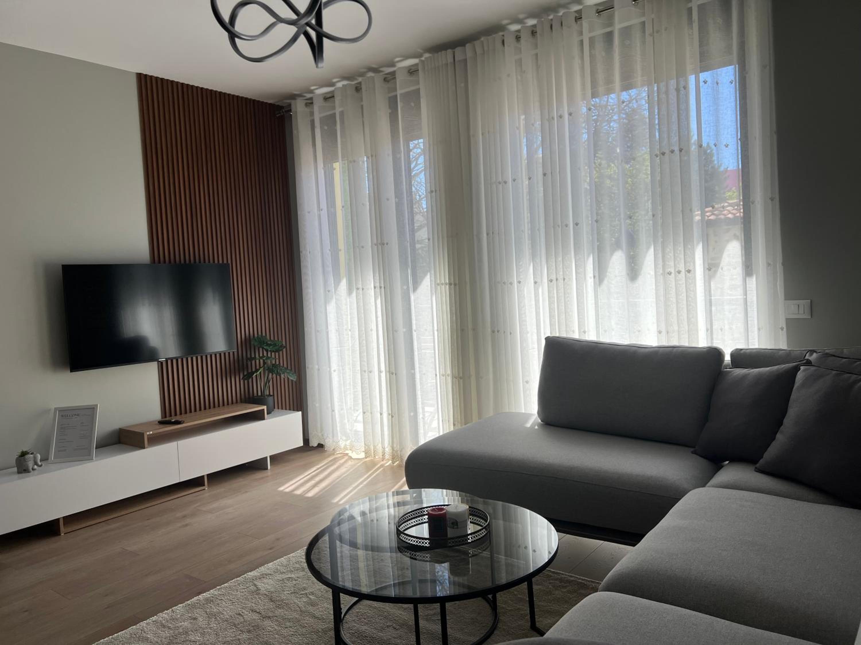 Alma Rose Apartments 4