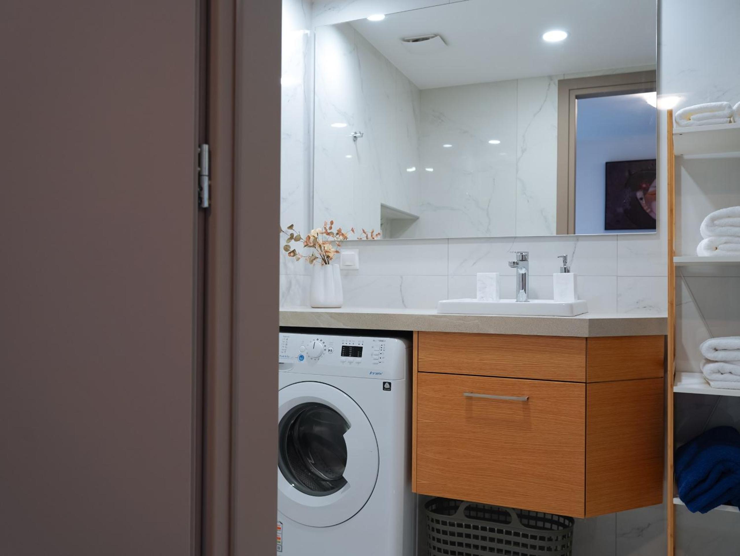 Stylish Studio Near the Sea in Chania view 4