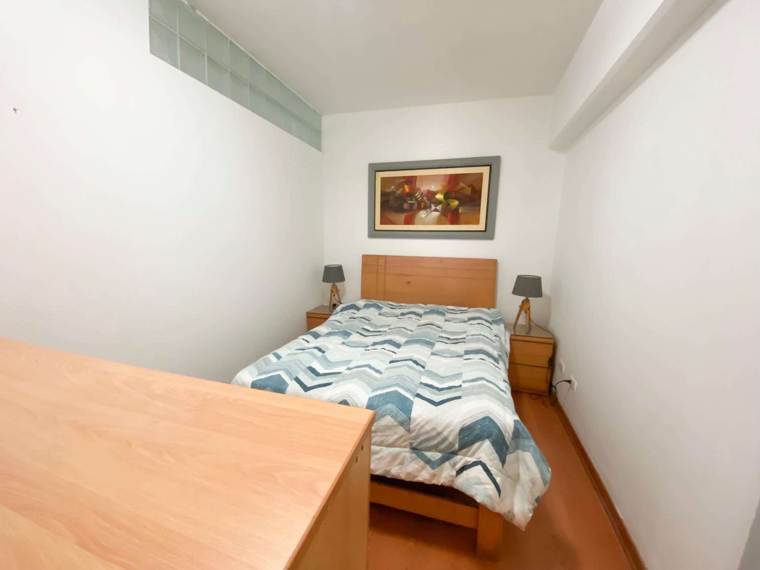 Miraflores-Habitación privada cerca al Parque Kennedy- Vivienda compartida con Anfitrion view 4