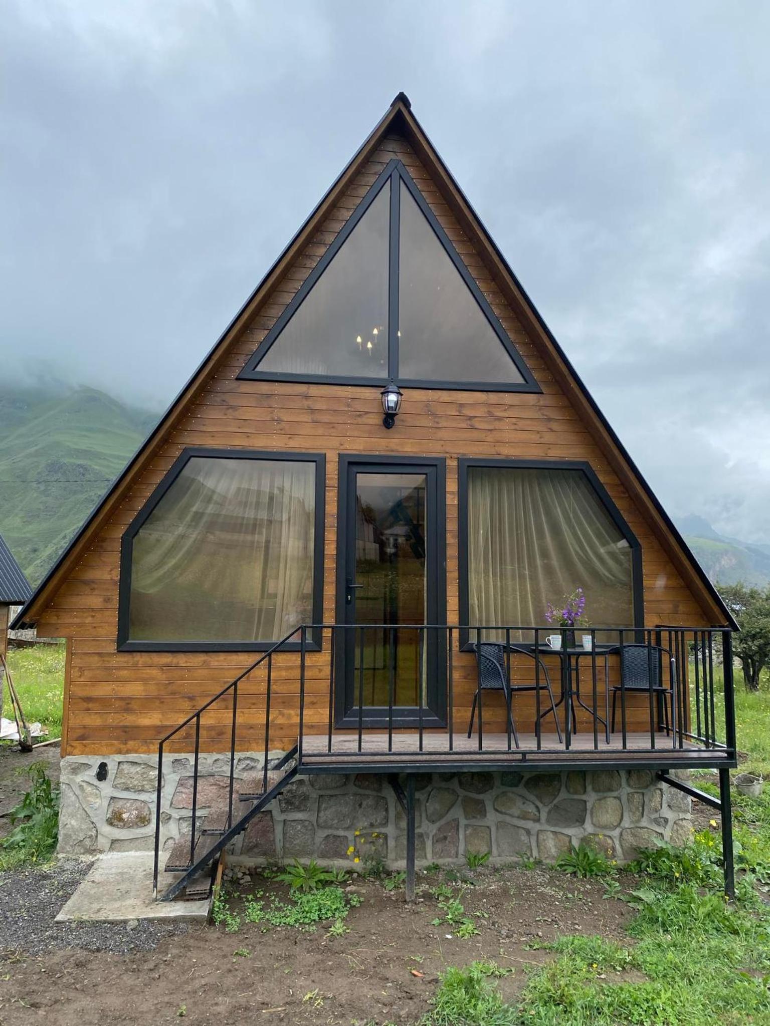 Kamara Cottages
