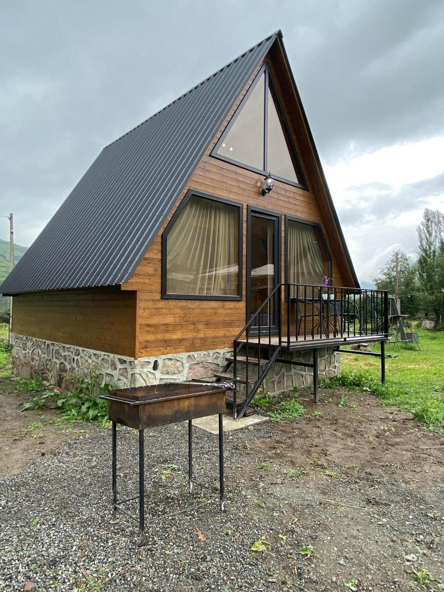Kamara Cottages