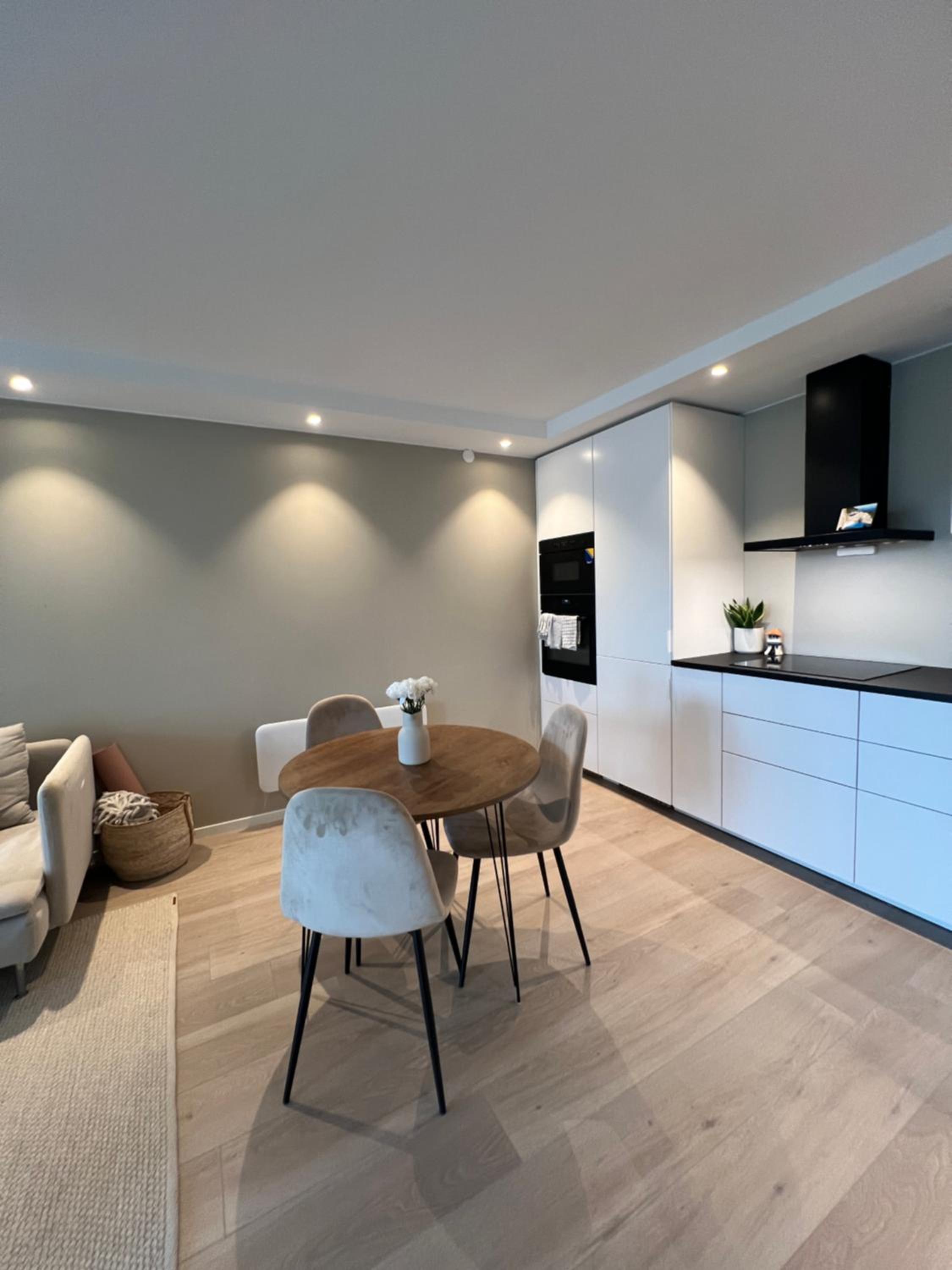 2 Bedroom Apartment - Within walking distance to ONS 2024 view 3