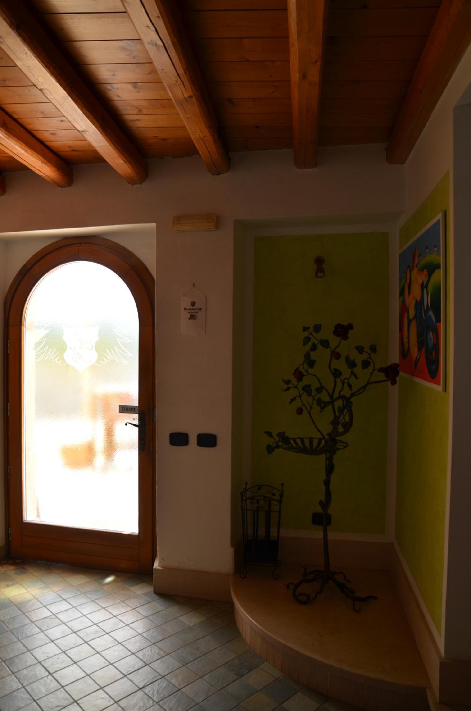 Photo 47