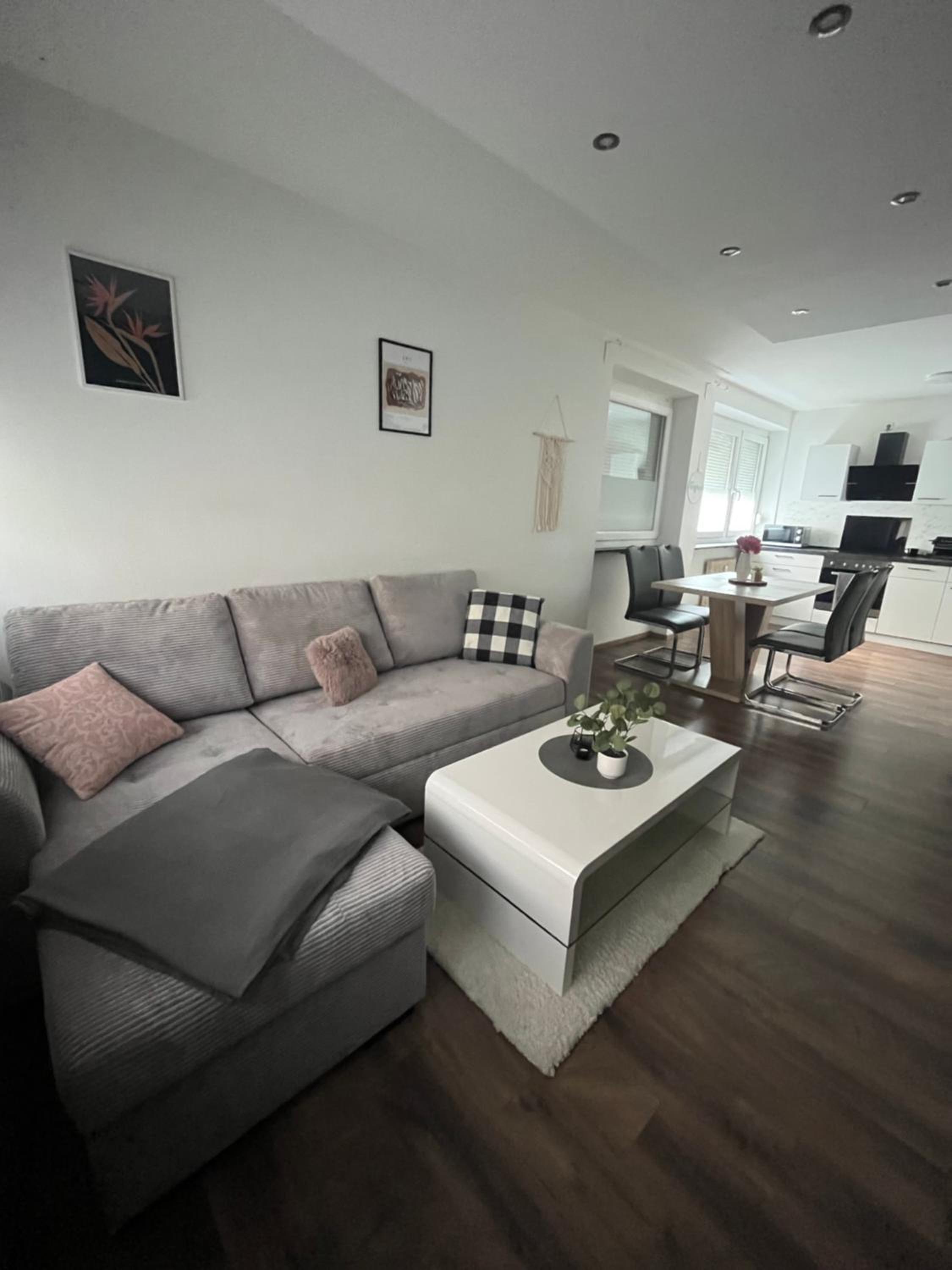 Modern apartment and easy access