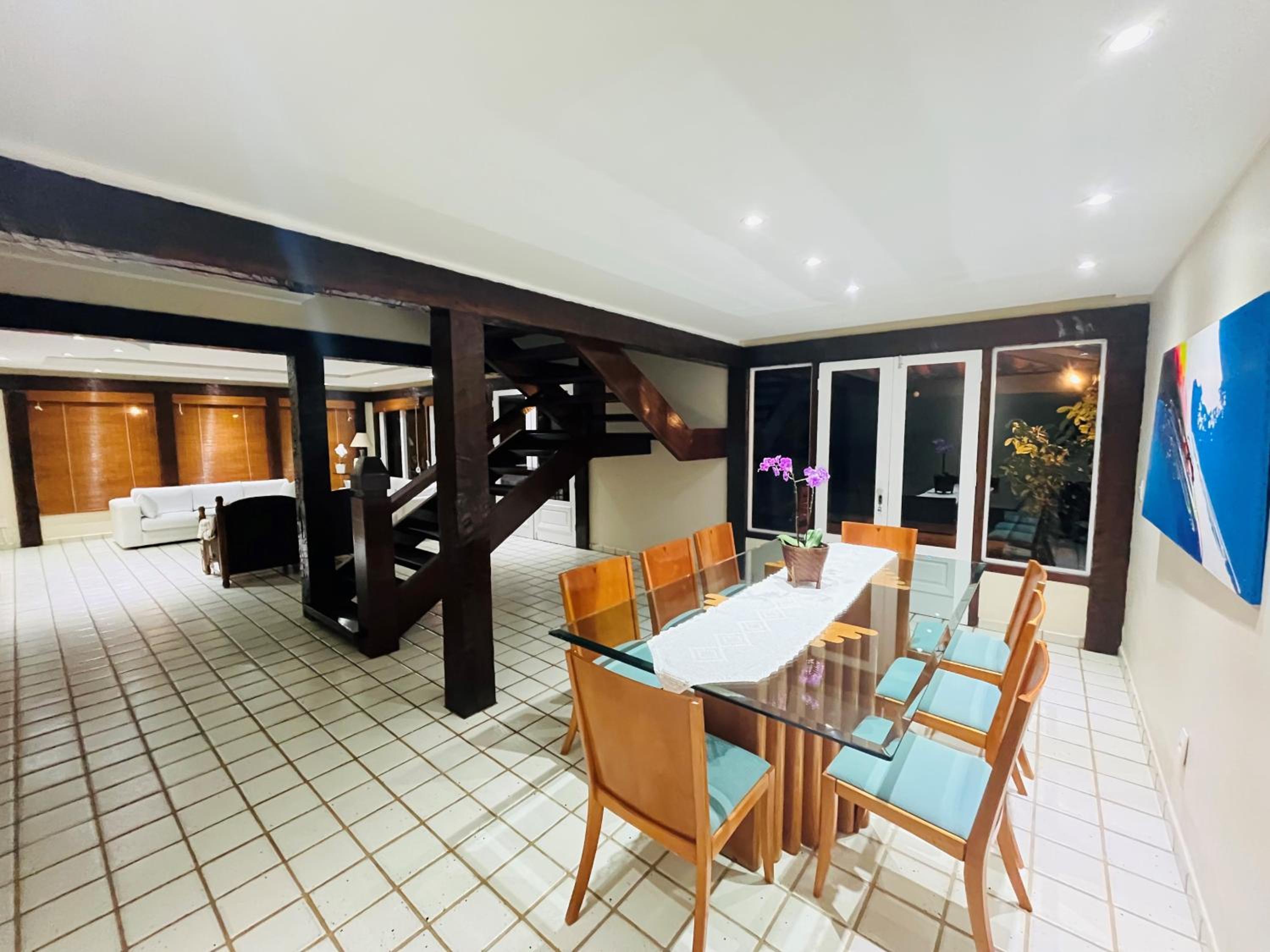 Duplex 250m da praia, rede futevôlei, sauna