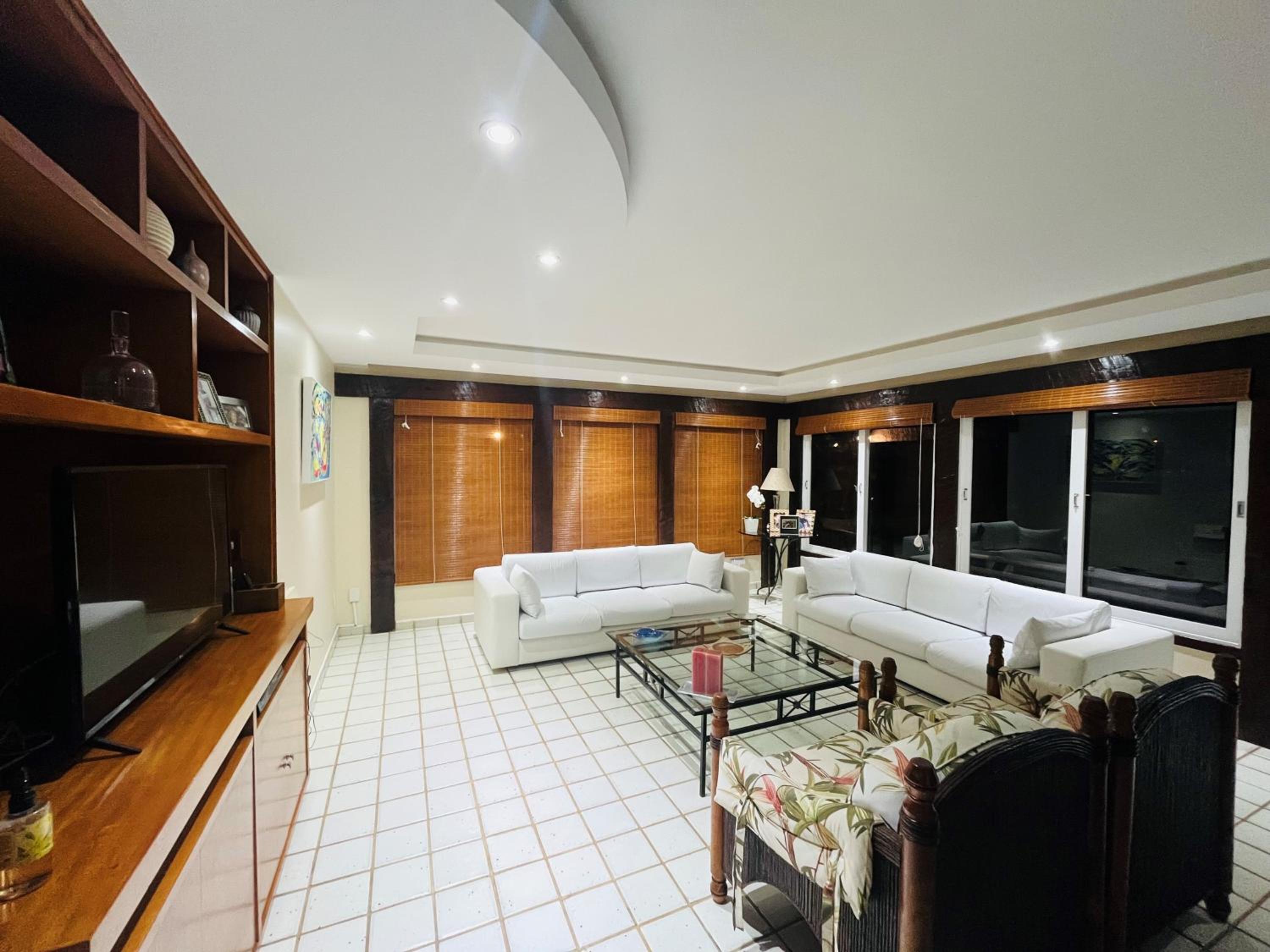 Duplex 250m da praia, rede futevôlei, sauna