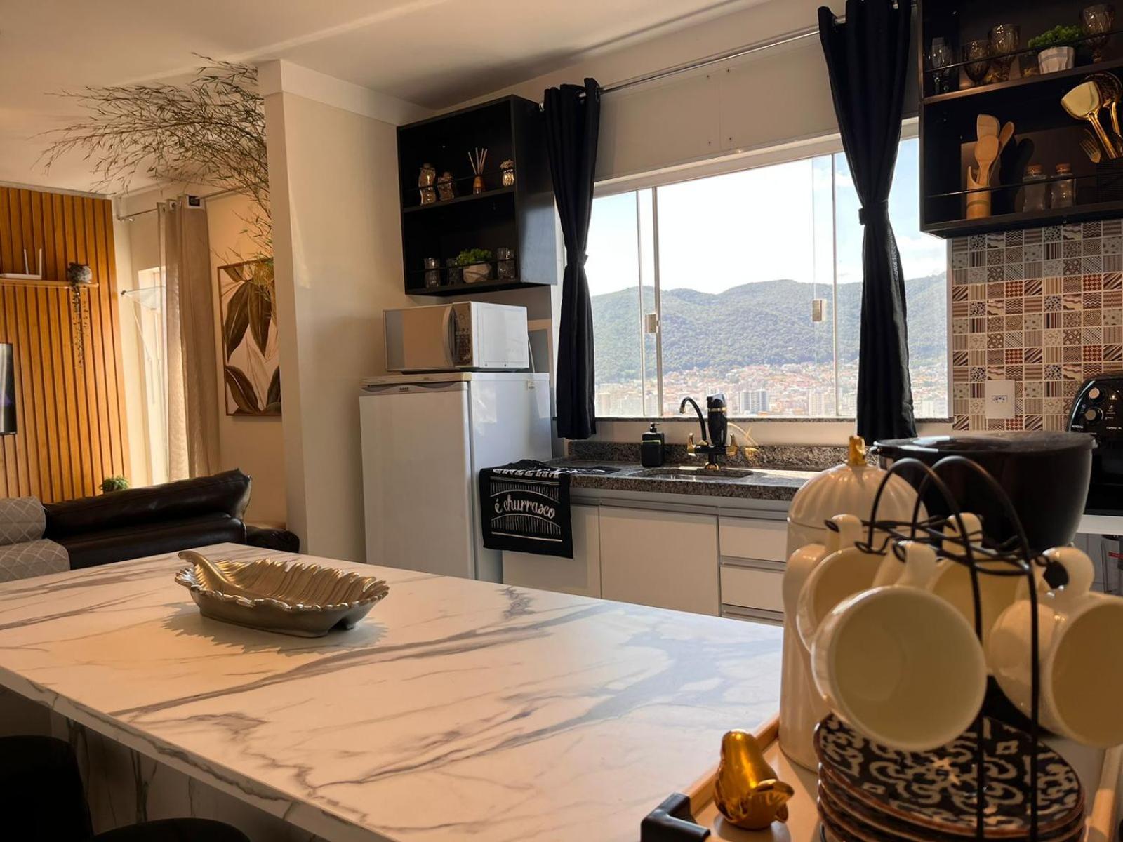 Flat Bambu - Centro - Vista Maravilhosa com Garagem e Elevador