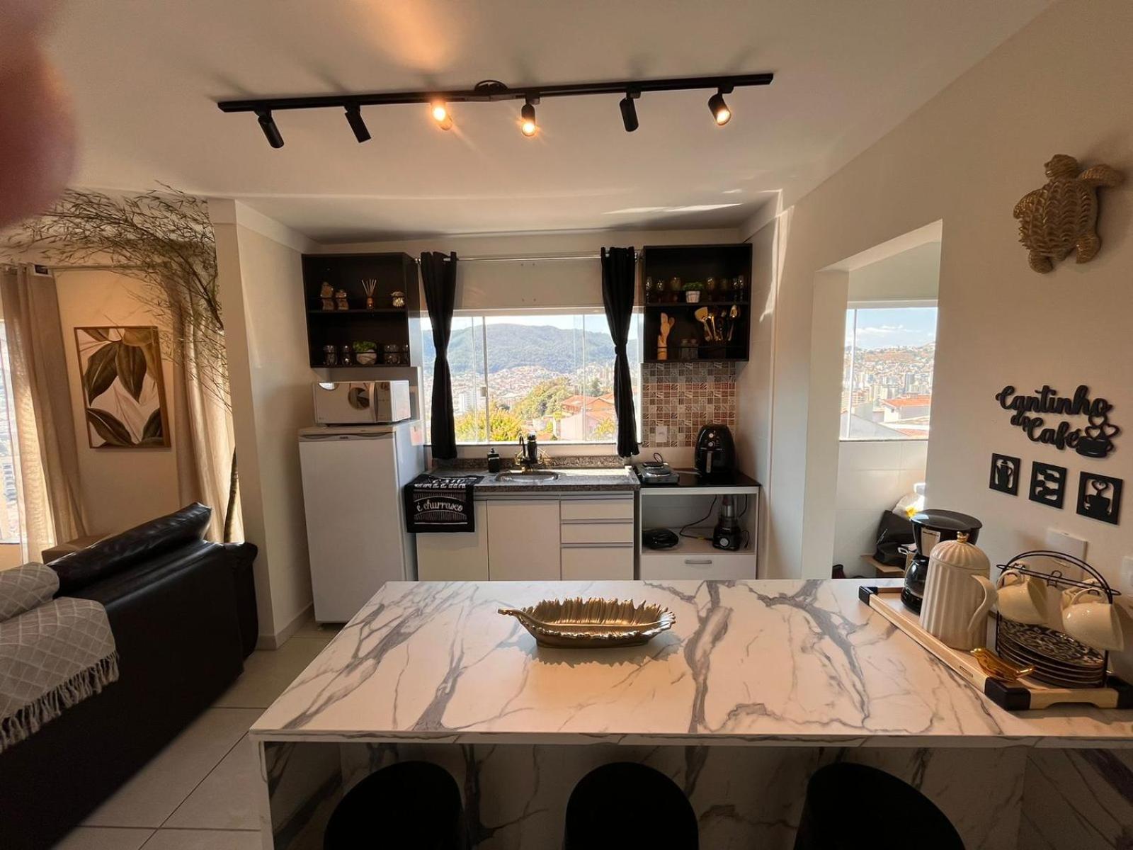 Flat Bambu - Centro - Vista Maravilhosa com Garagem e Elevador