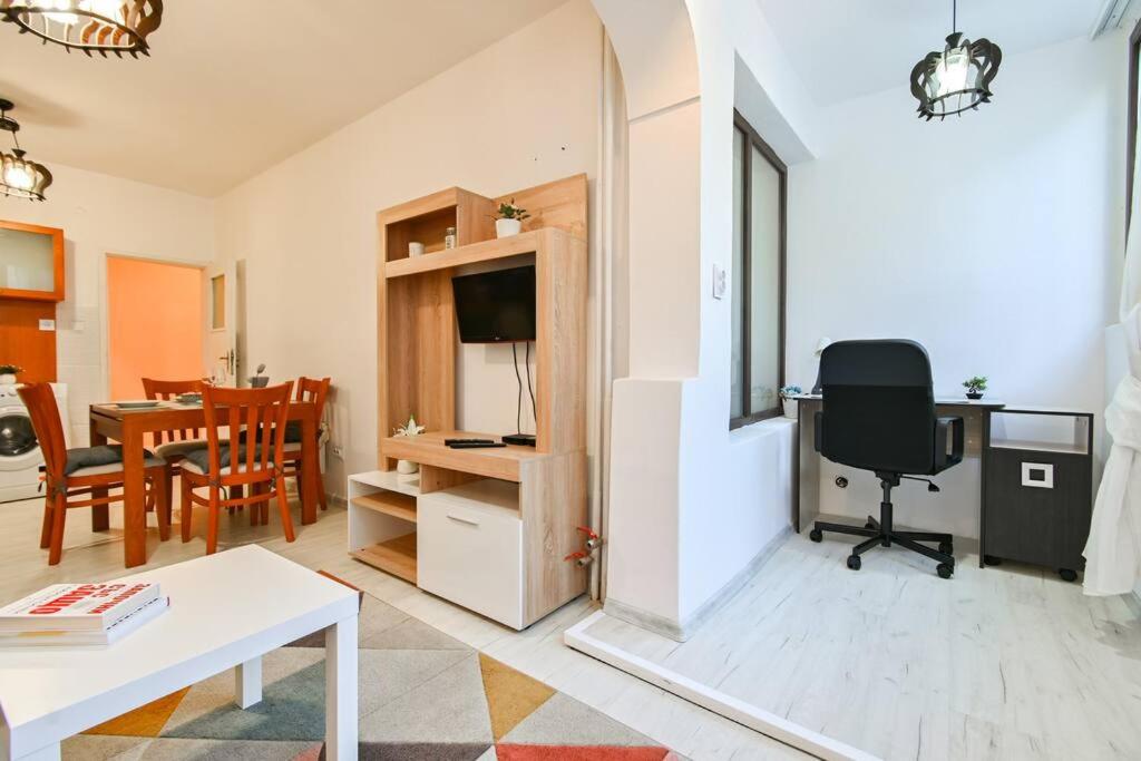 Antim 1 Apartment