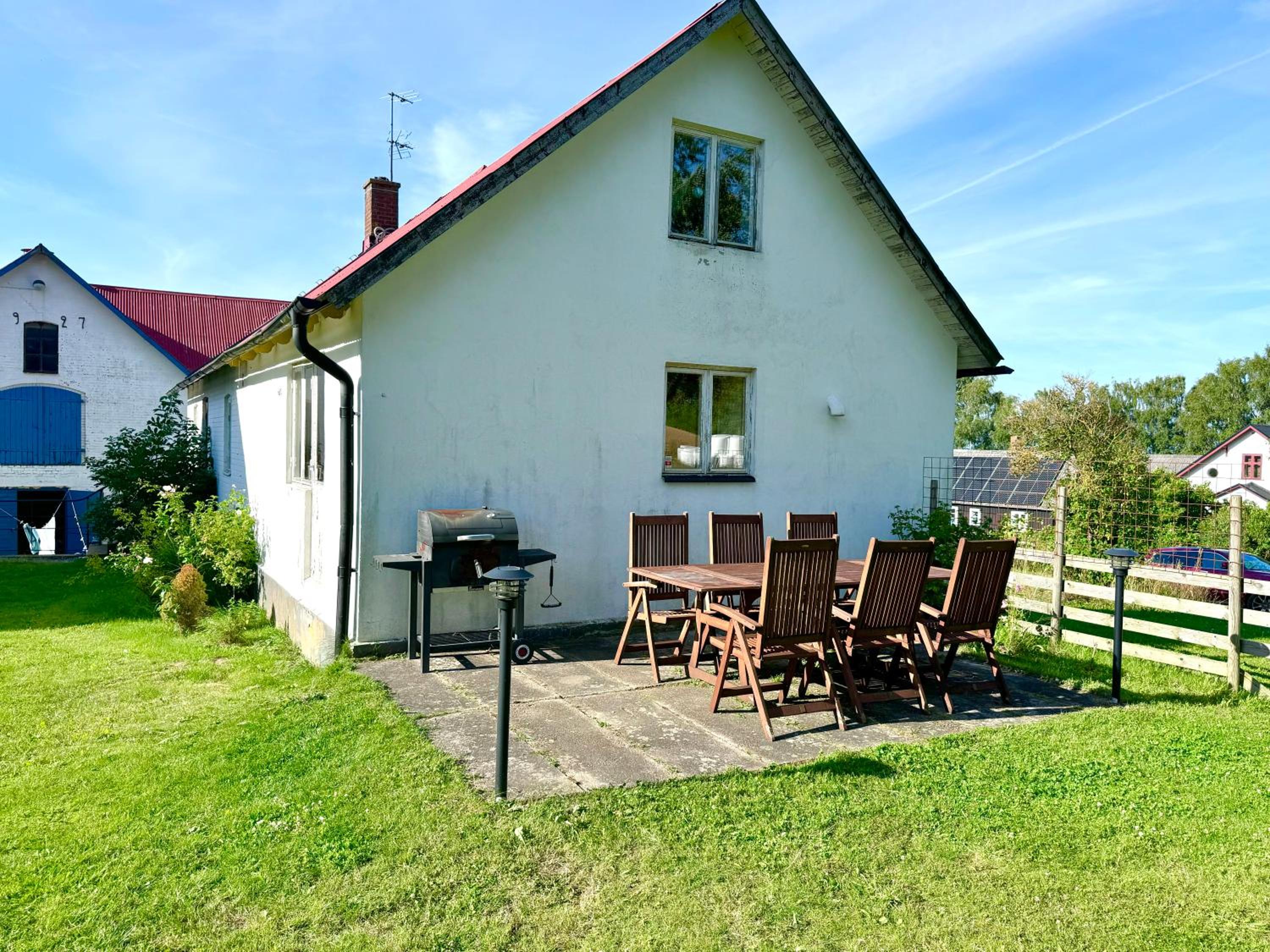 Hjälmarödsgård