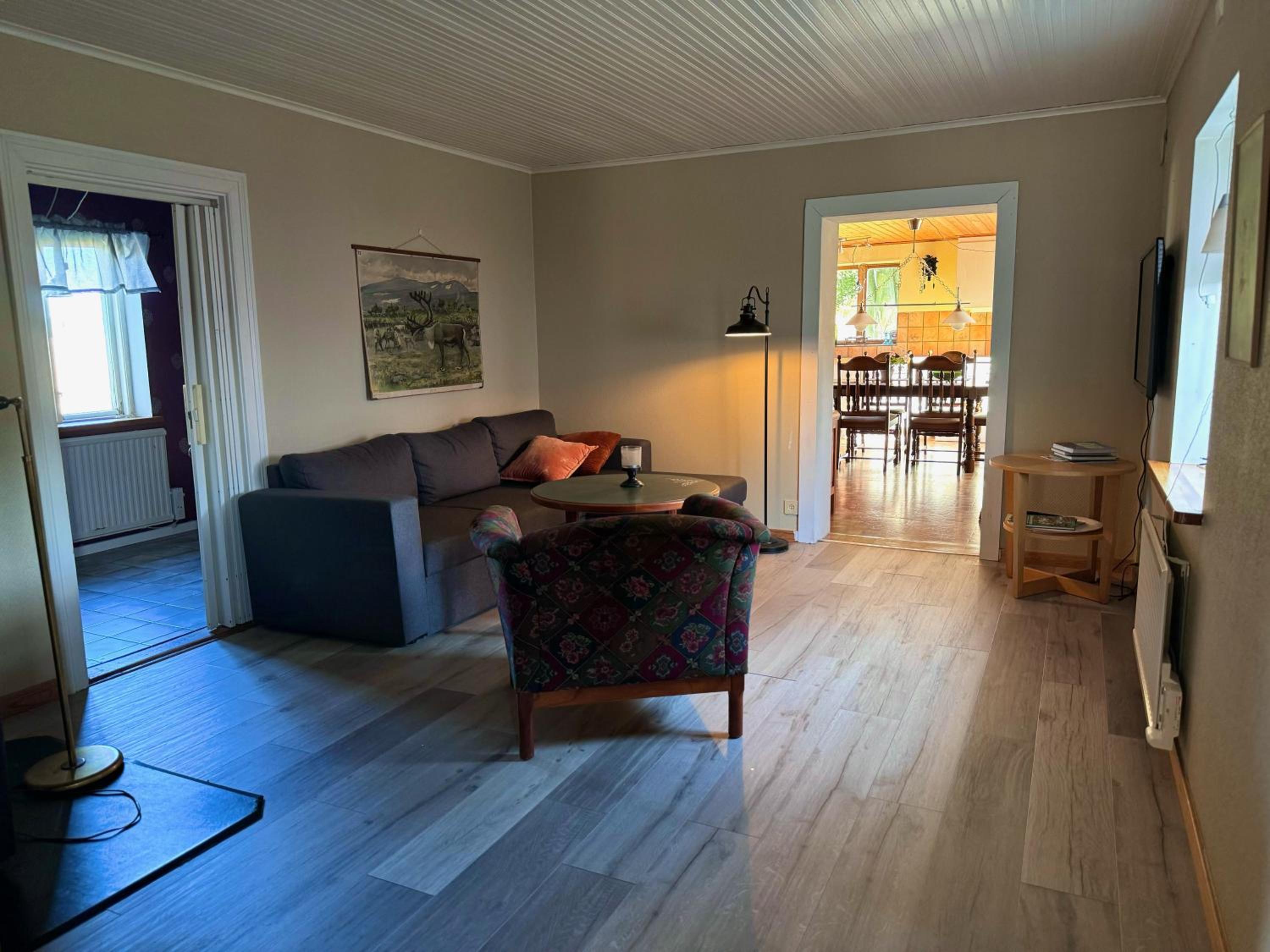 Hjälmarödsgård