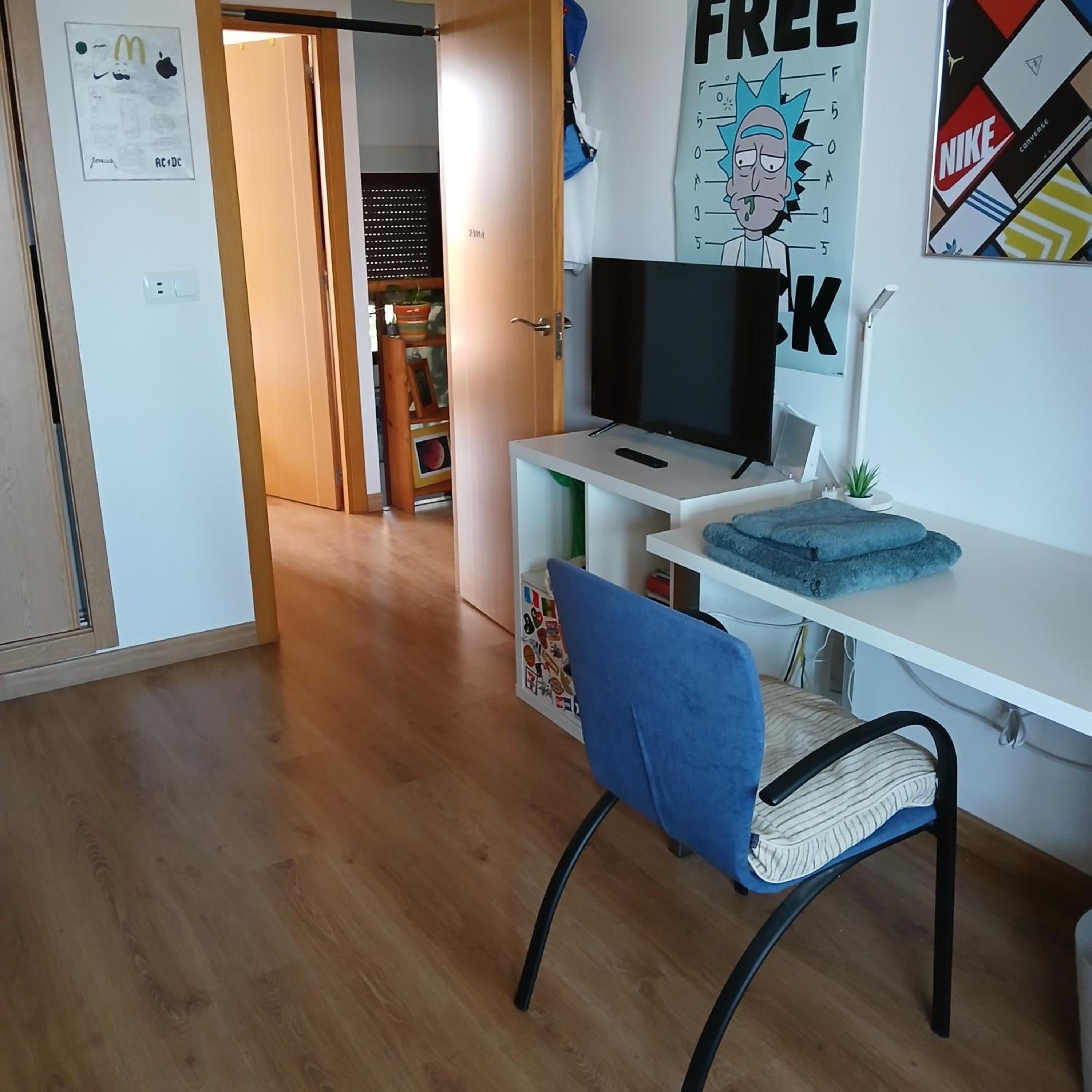Duplex con piscina en barrio residencial