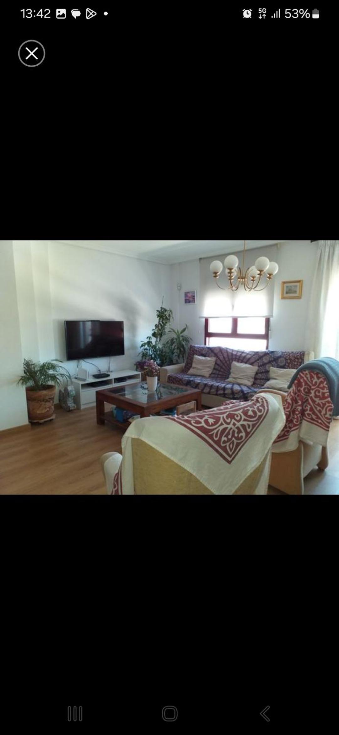 Duplex con piscina en barrio residencial