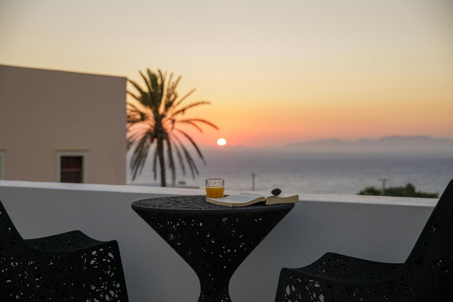 Oia Vacations - La Madeleine - Property Image 1