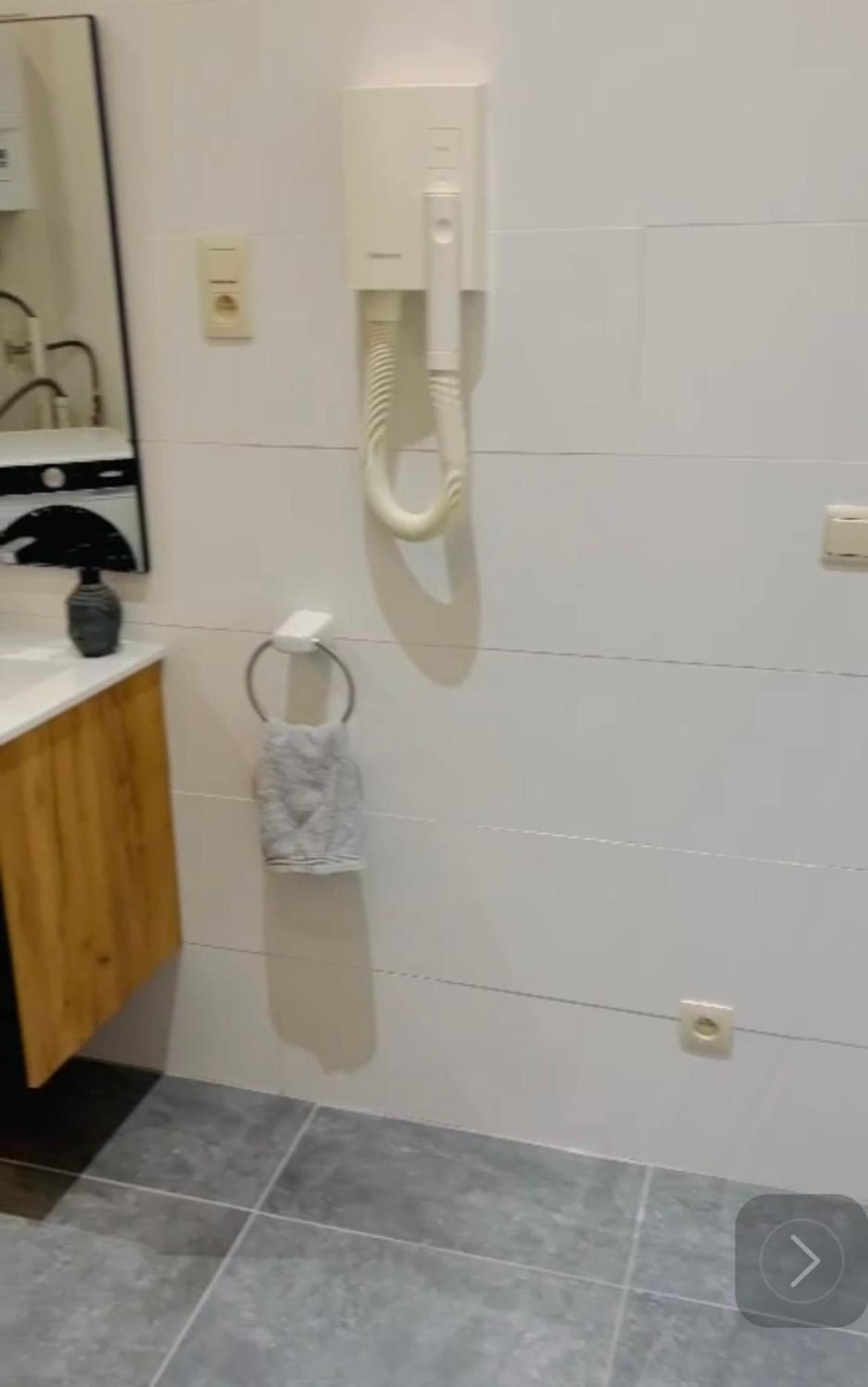 Quarto da Nessa próximo a Louise