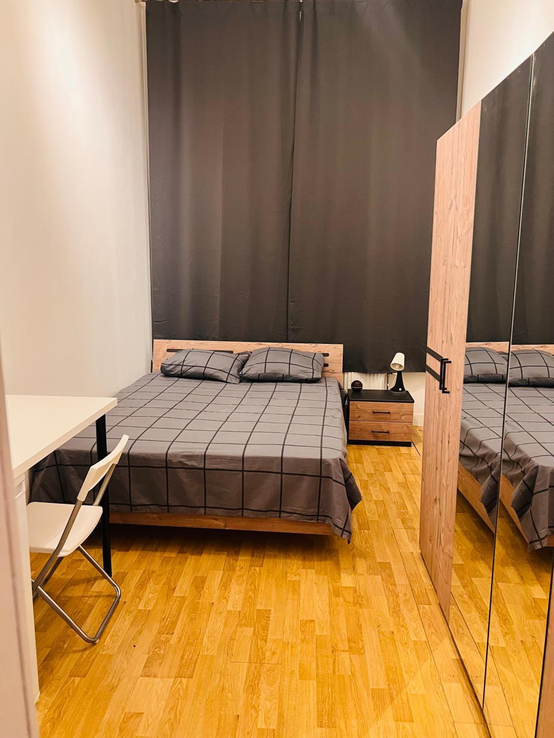 Quarto da Nessa próximo a Louise