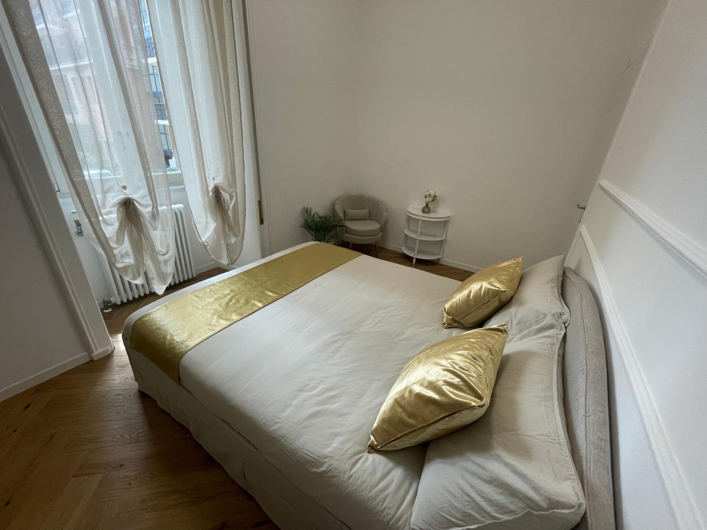 bedroom