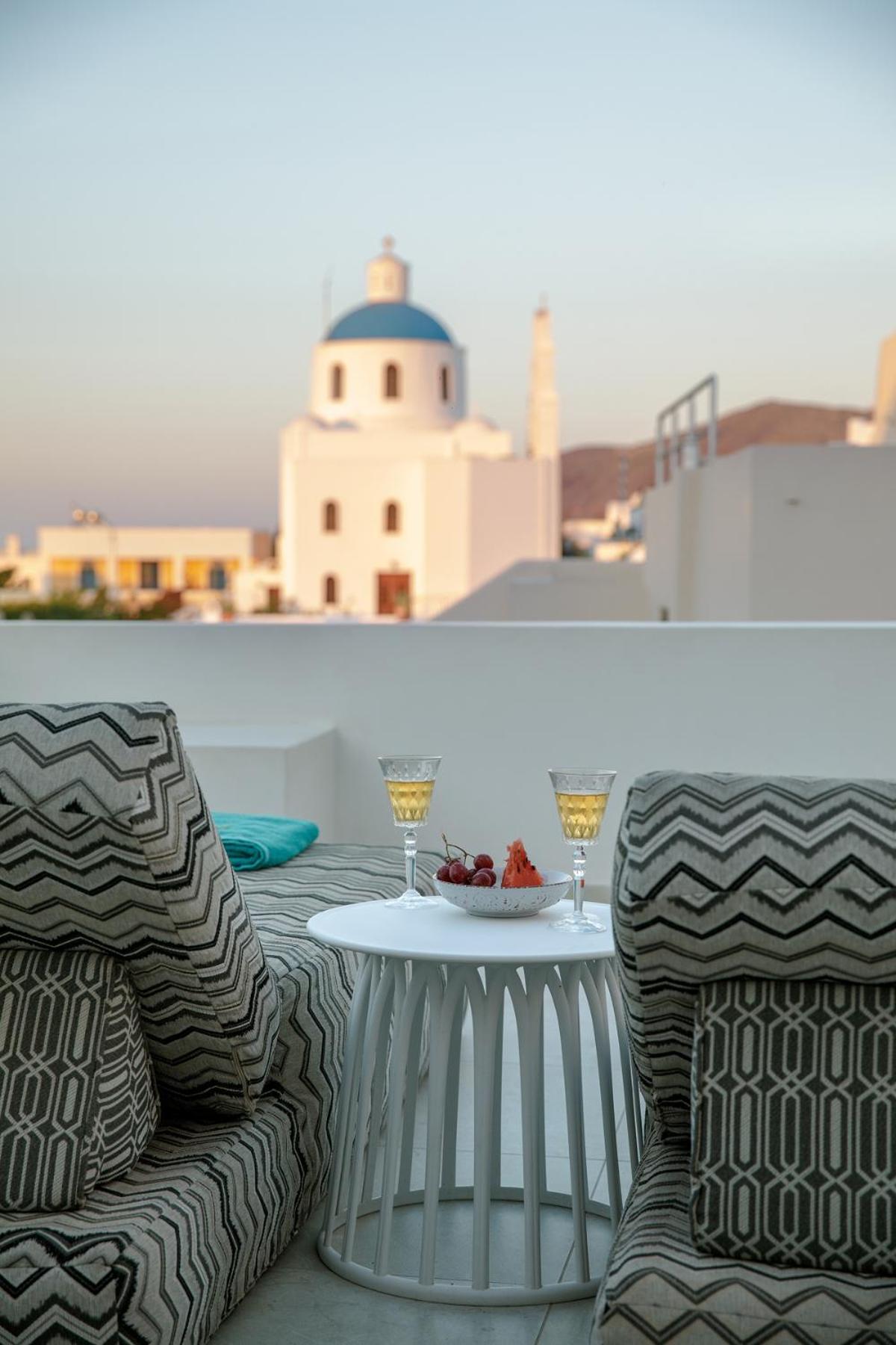 Oia Vacations - La Madeleine - Property Image 34