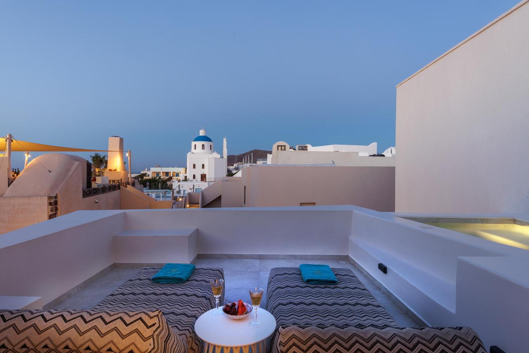 La Madeleine Oia Suites and Caves — 11