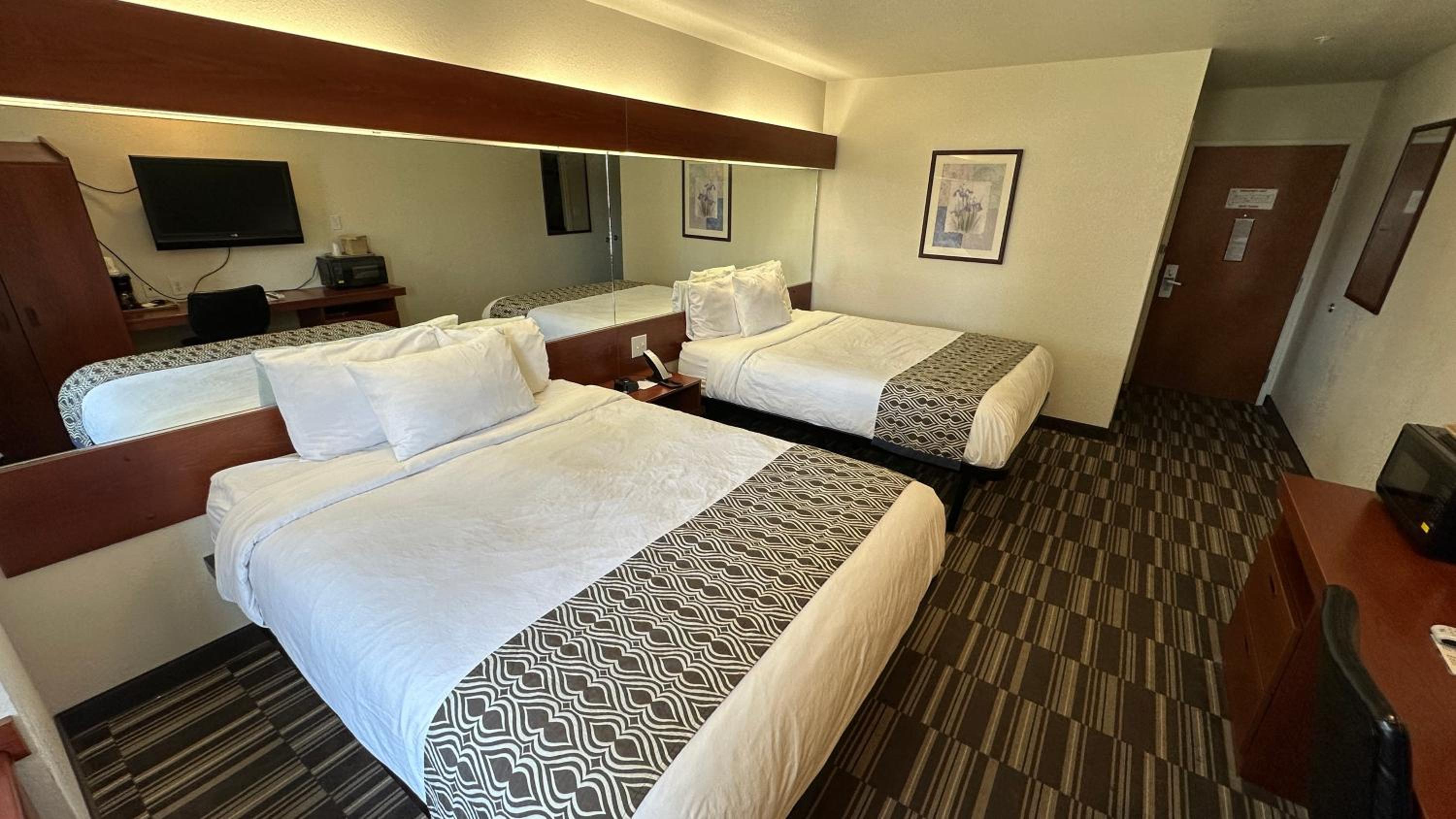 Microtel Inn and Suites By Wyndham Miami OK