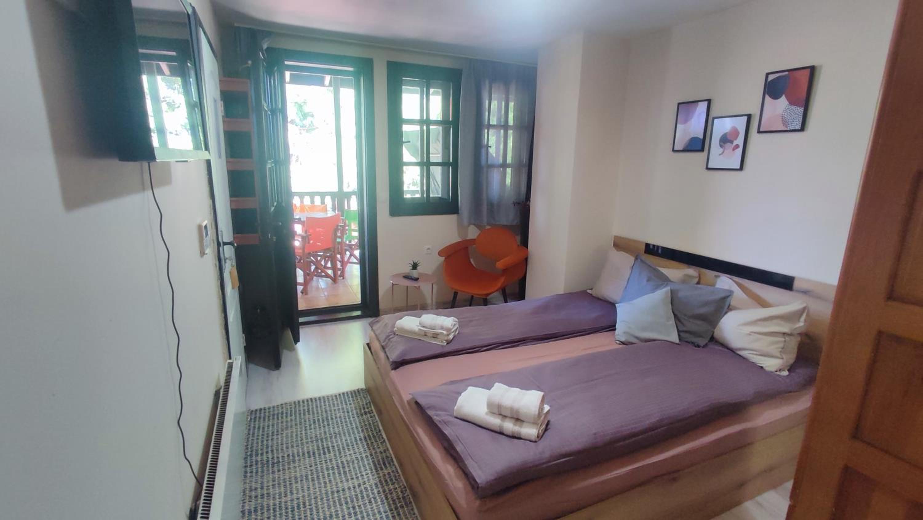 Aura house