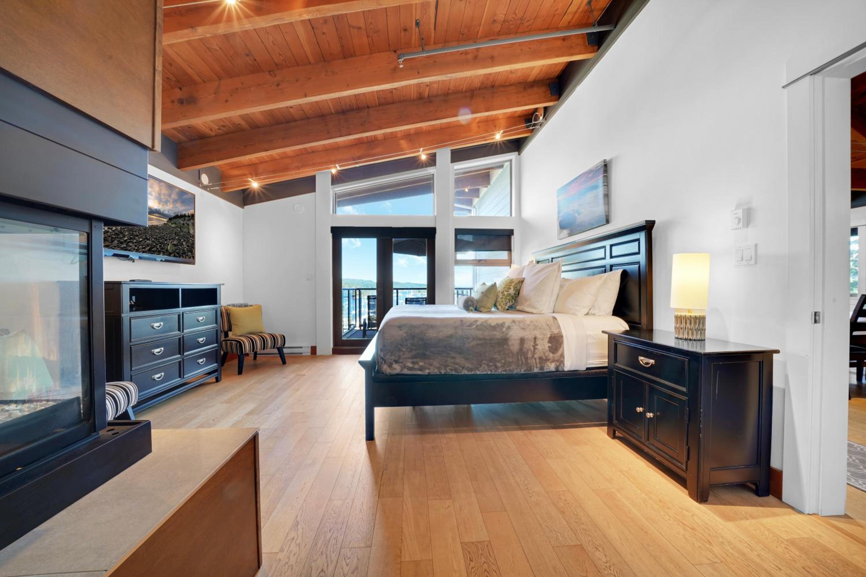 Mariner's Loft - Salt Spring Island