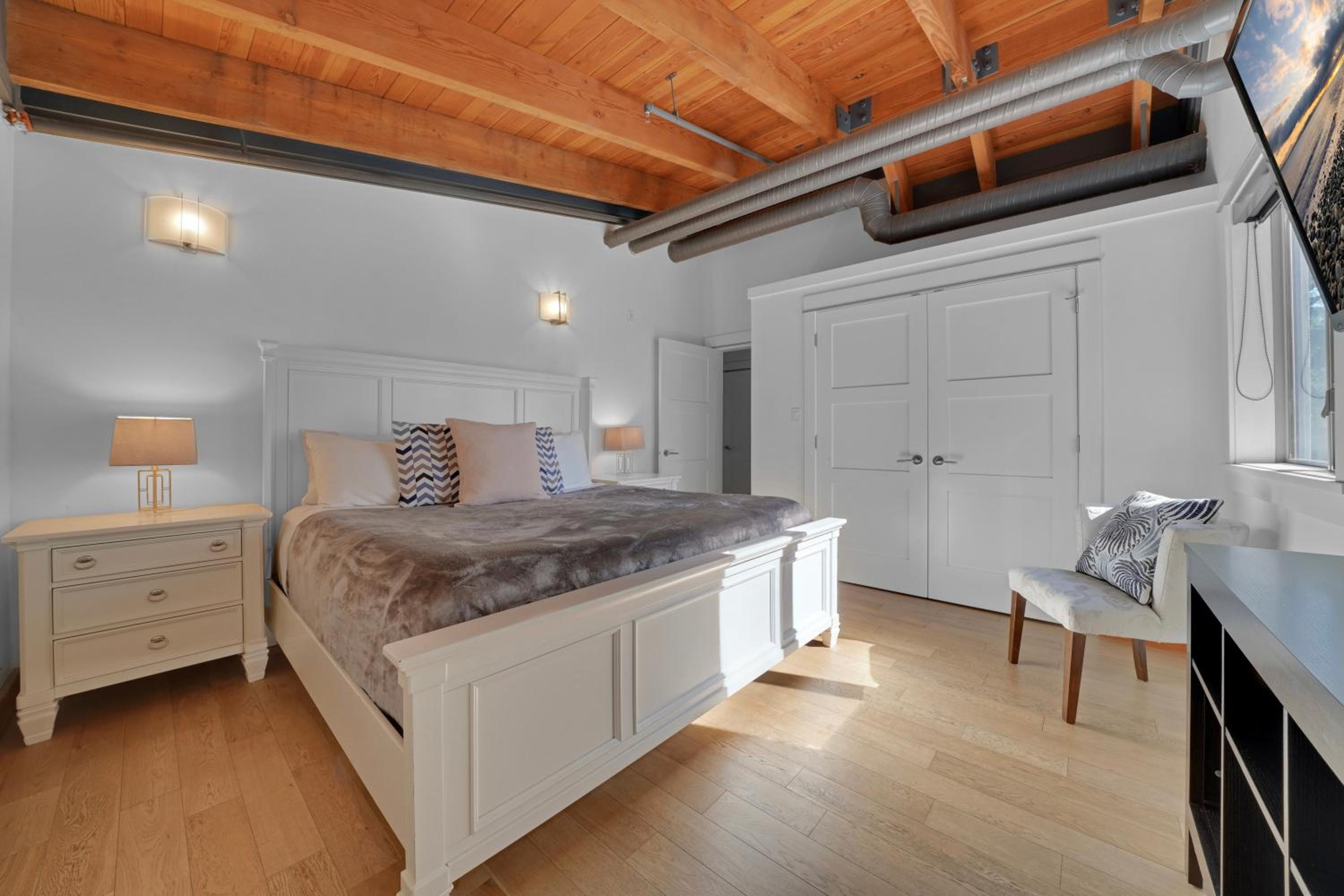 Mariner's Loft - Salt Spring Island