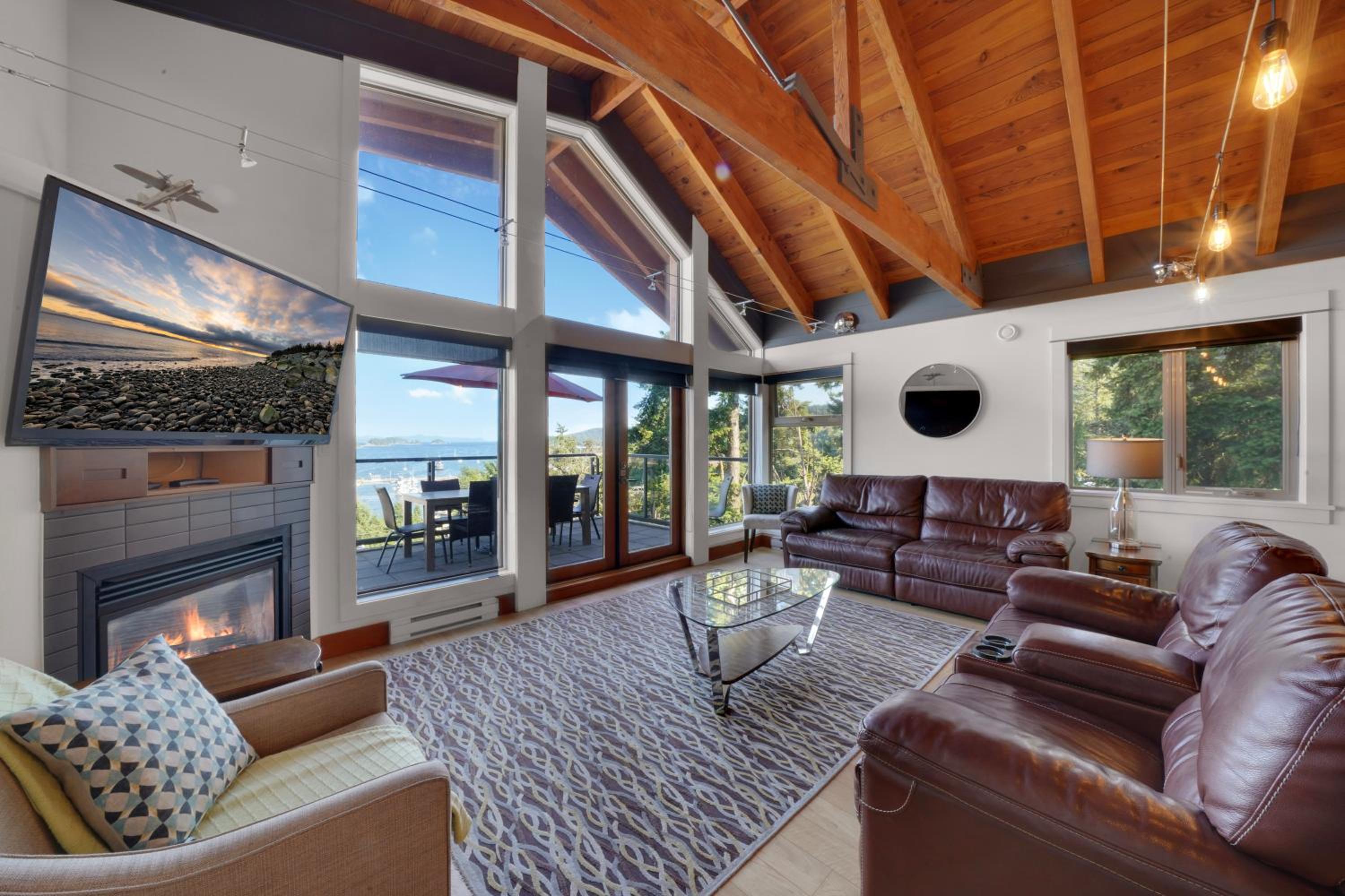 Mariner's Loft - Salt Spring Island