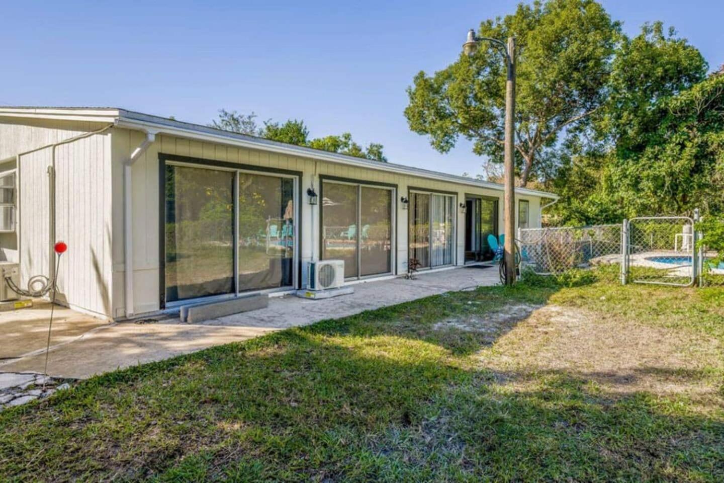 Relax & Unwind 1br Retreat Wpool Access & Wi-fi