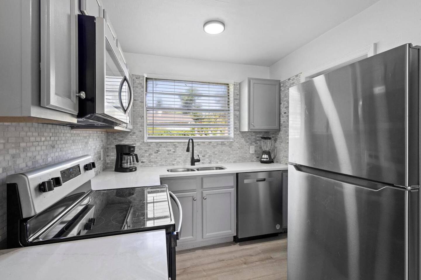 Orlando 2br Escape Patio Comfort For 6 Guests